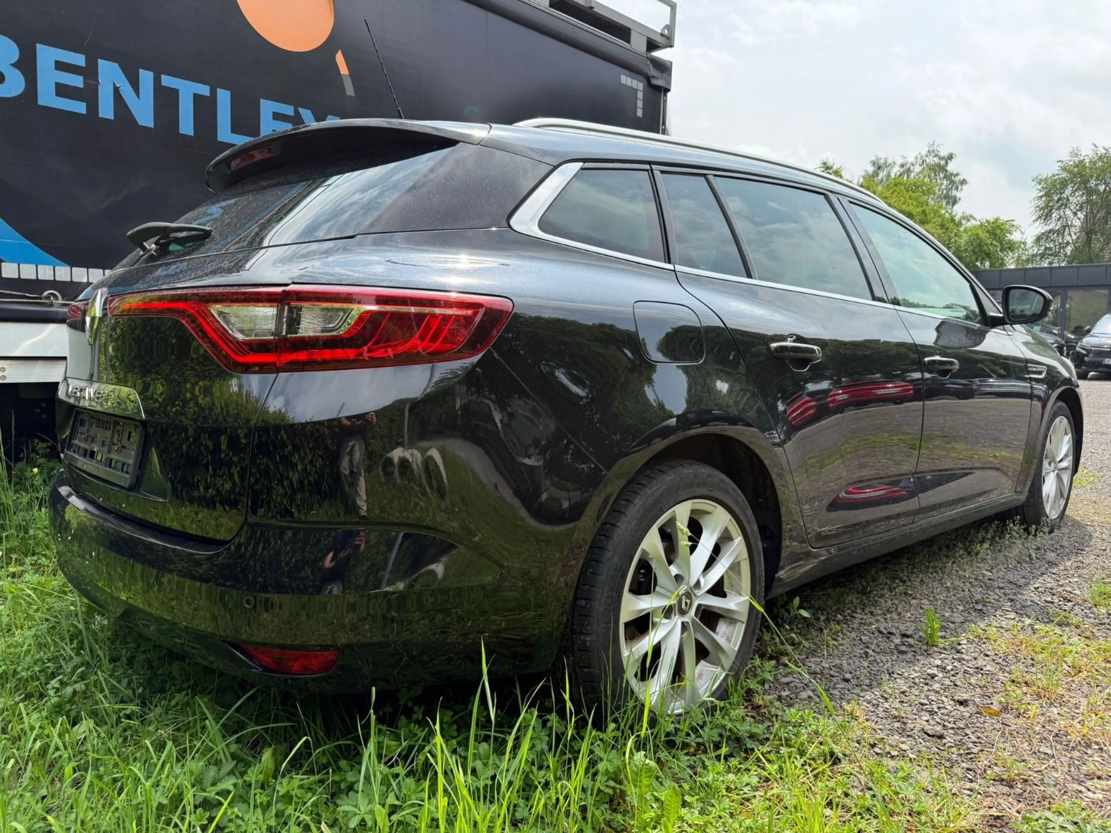 Renault Megane IV Grandtour Intens, Navi, LED, SHZ — photo 2