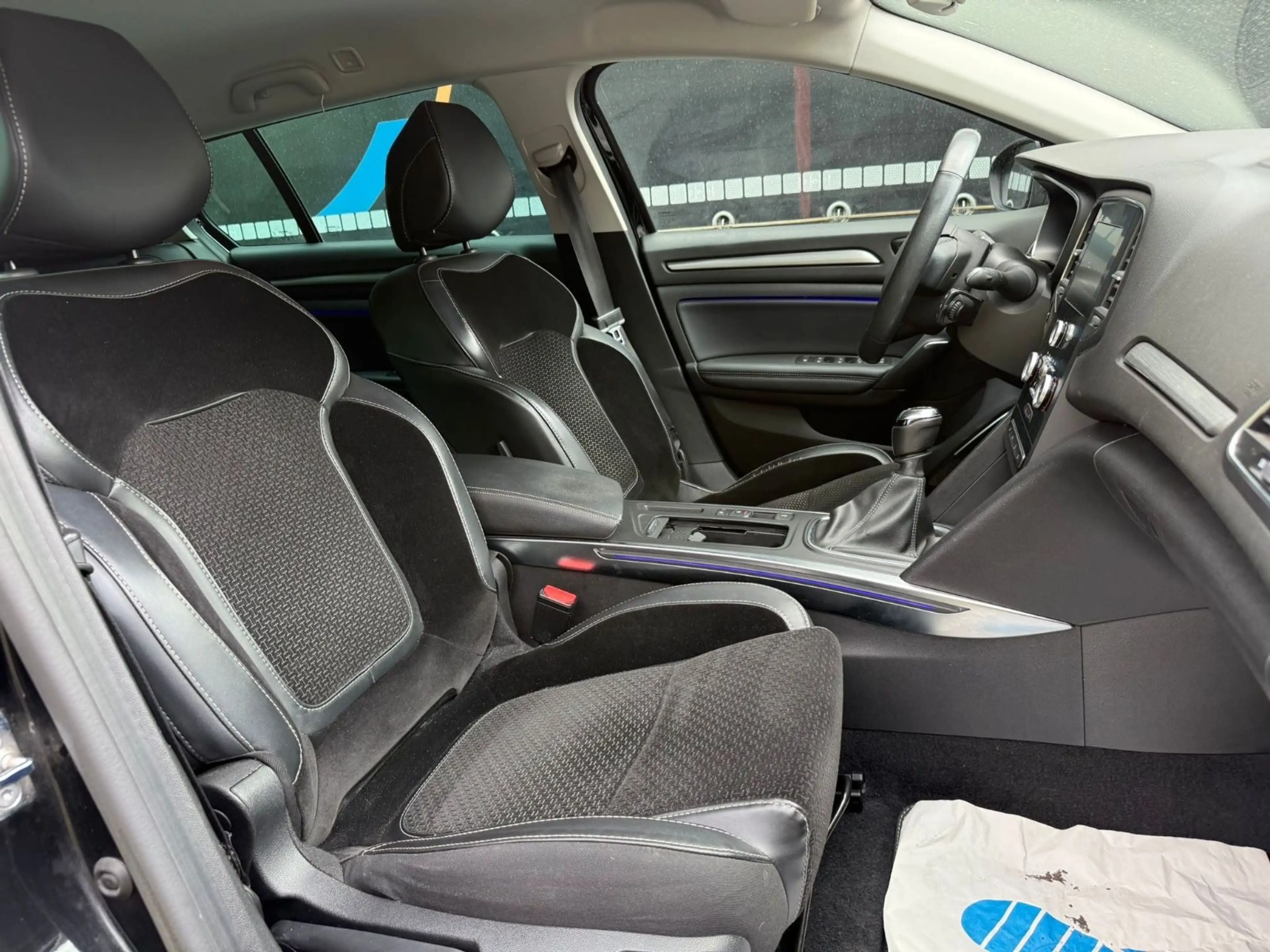 Renault Megane IV Grandtour Intens, Navi, LED, SHZ — photo 6