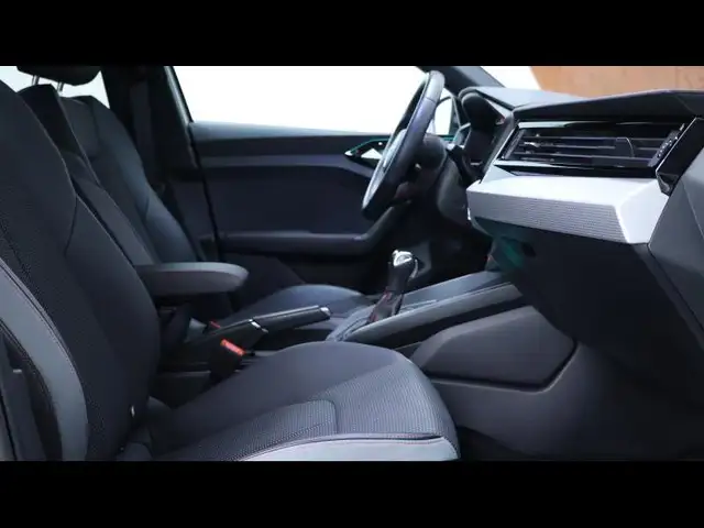 Audi A1 view 12
