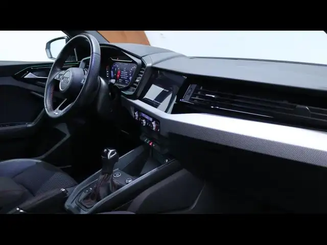 Audi A1 view 22