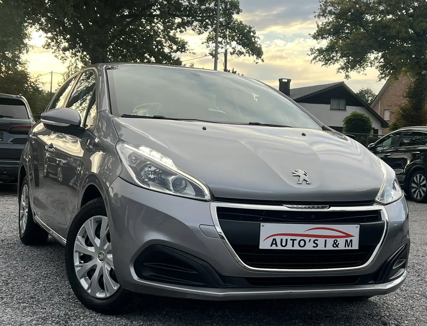 Peugeot 208 1.2i Benzine 2019 Camera Airco CruiseC. Garantie! Gris - 2