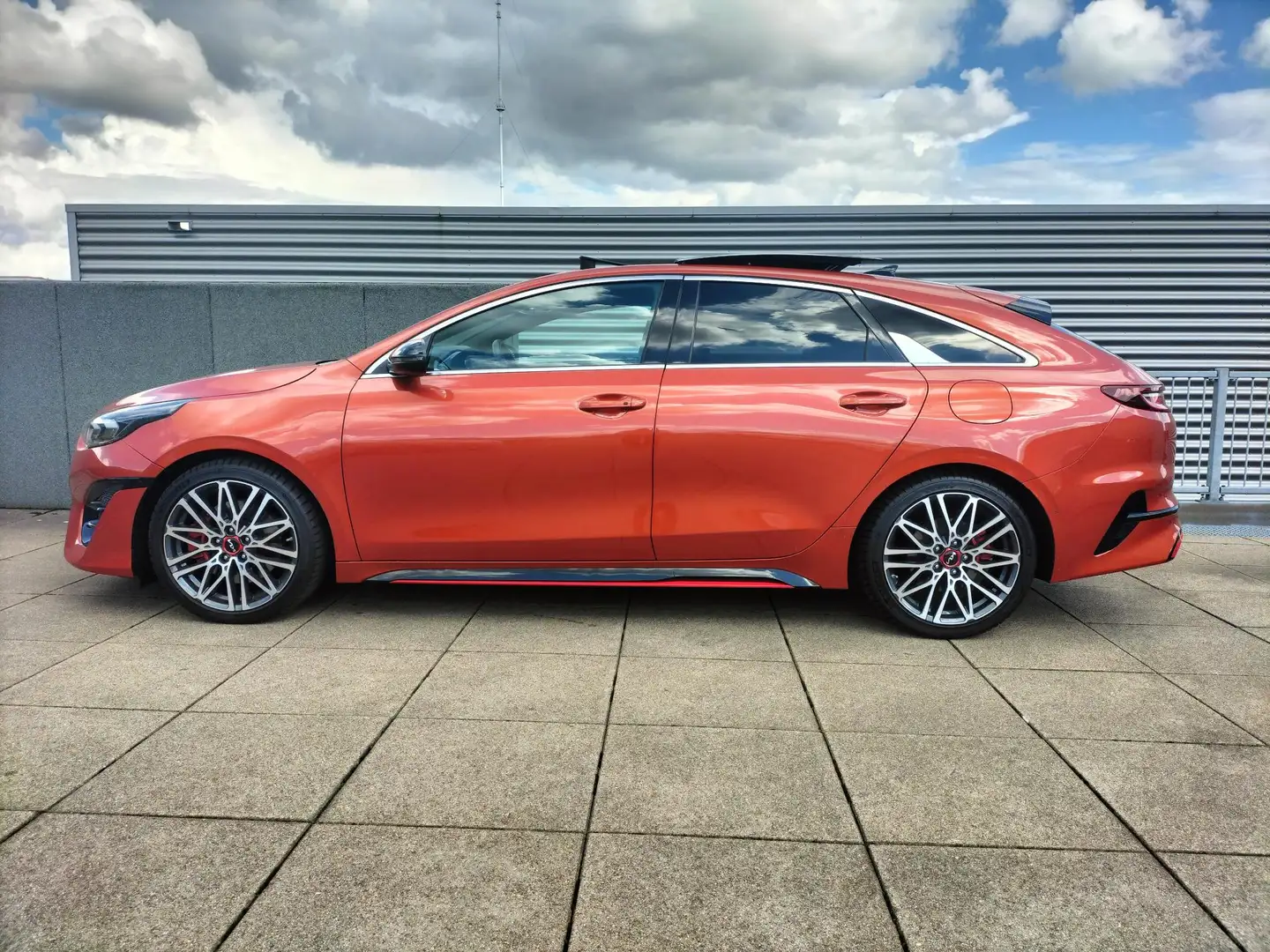 Kia ProCeed / pro_cee'd 1.6 T-GDi GT 204PK / Schuifdak / Trekhaak / JBL Orange - 2