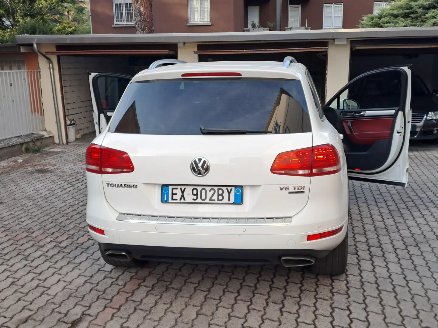 Volkswagen Touareg Touareg II 2010 3.0 V6 tdi Executive 204cv Bianco - 2