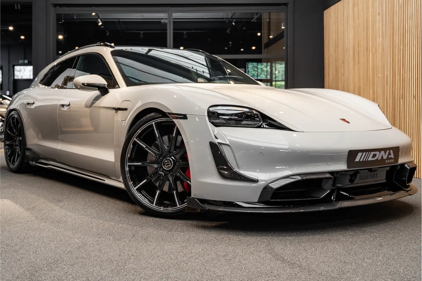 Porsche Taycan Sport Turismo GTS BRABUS Achterasbesturing BOSE Ta Grey - 1