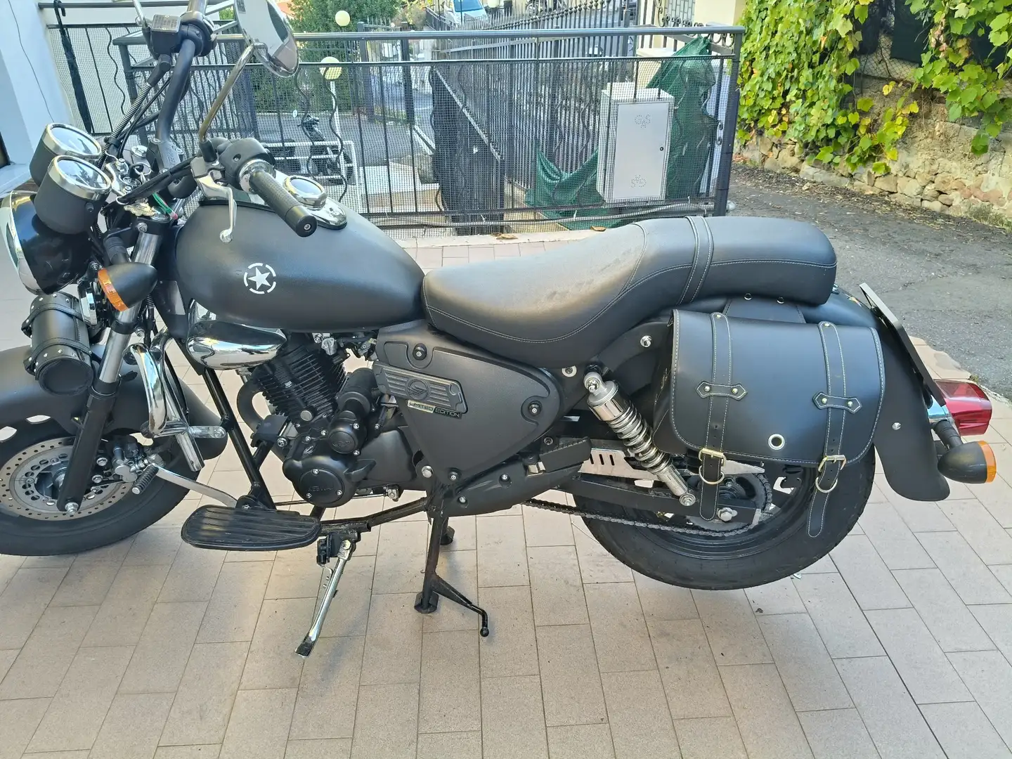 Keeway Superlight Negro - 2