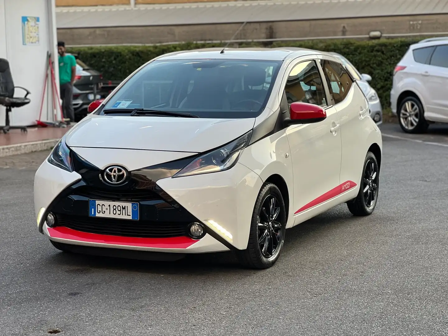 Toyota Aygo 1.0 VVT-i 69 CV 5P x-wave (51 kw) - 1