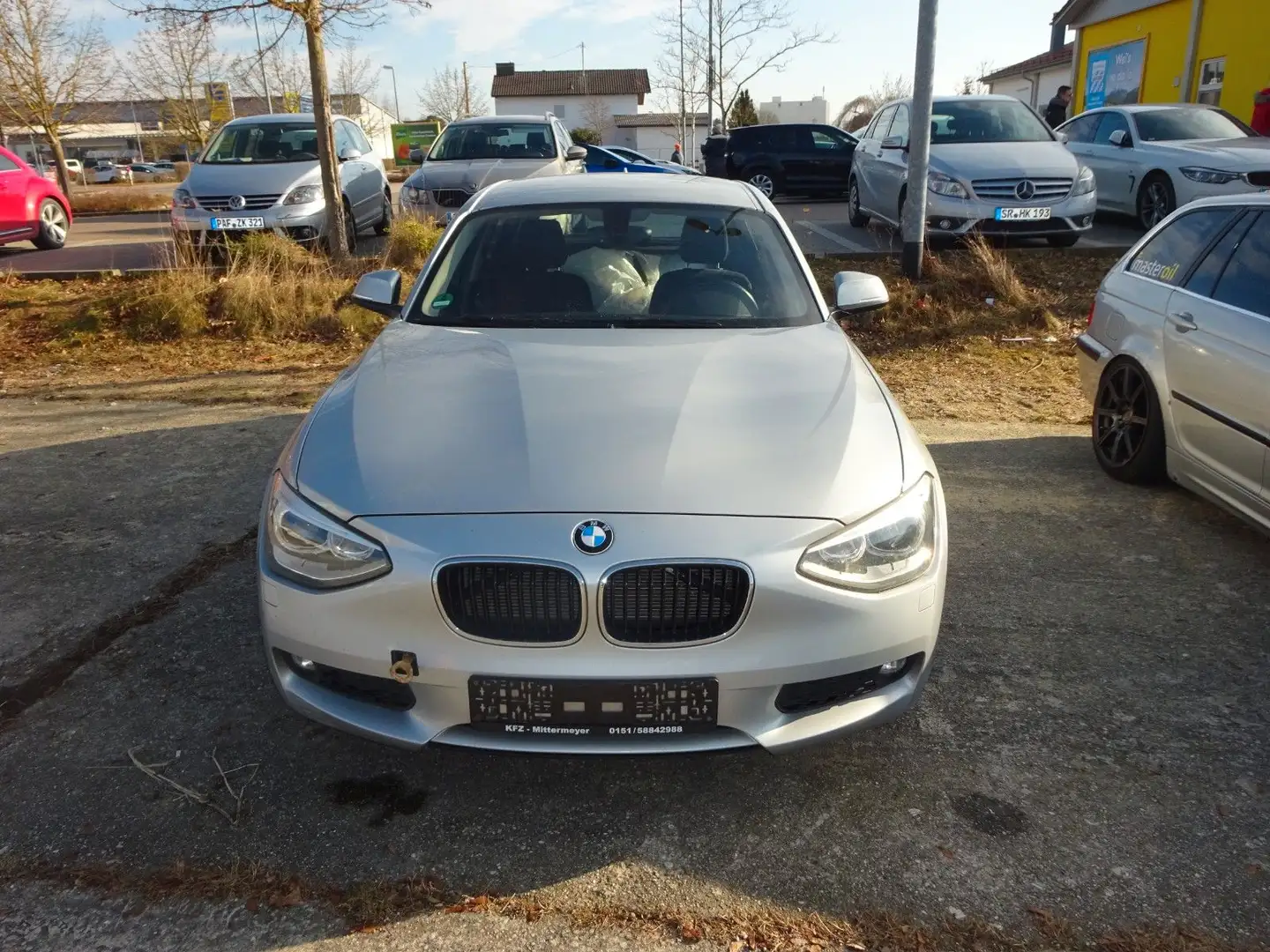 BMW 116 Baureihe 1 Lim. 5-trg. 116 i/2. Hand/Euro 5 Zilver - 1