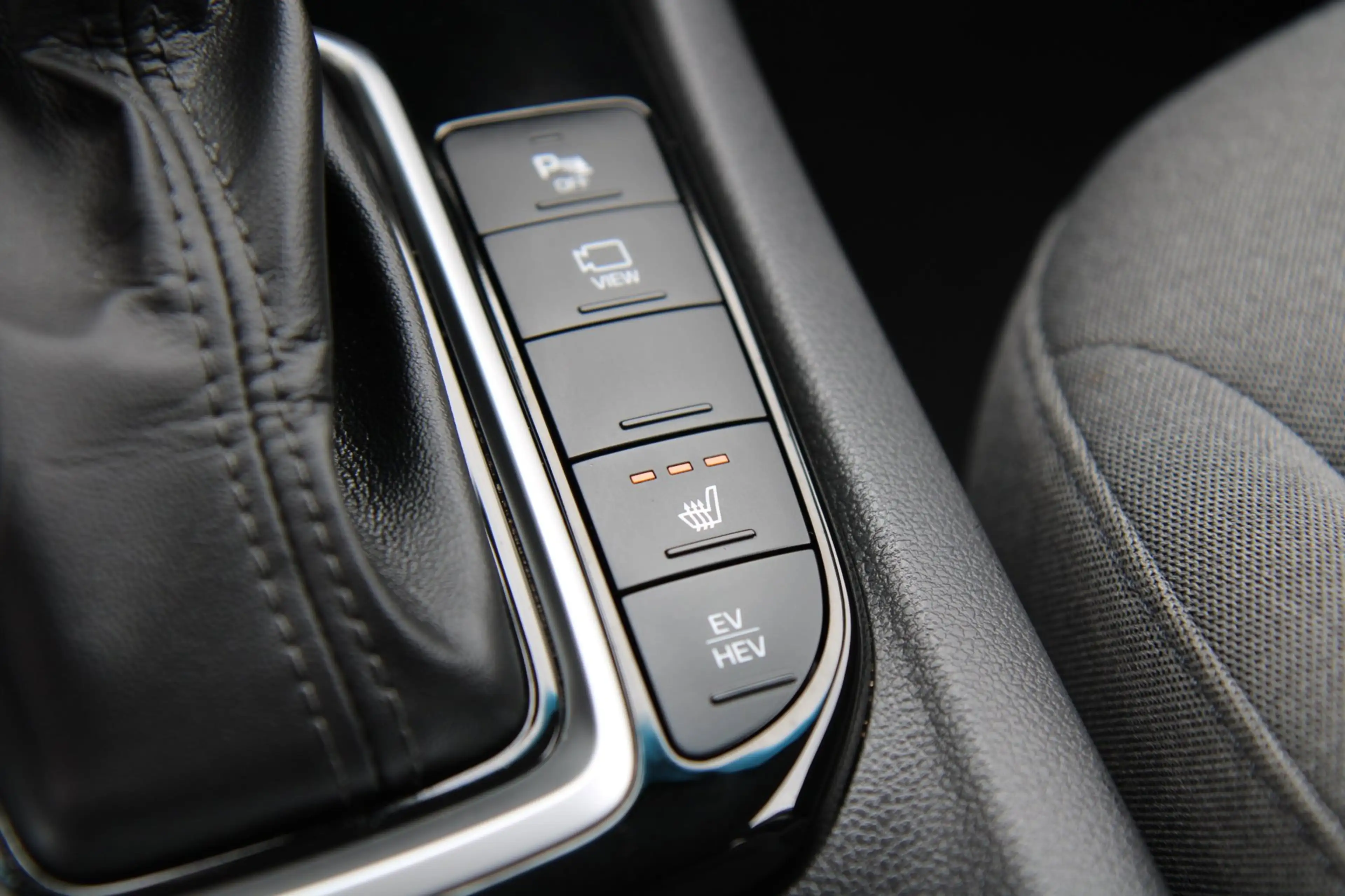 Hyundai IONIQ 1.6 GDi PHEV Carplay Camera Dealer Ond. !! — photo 38