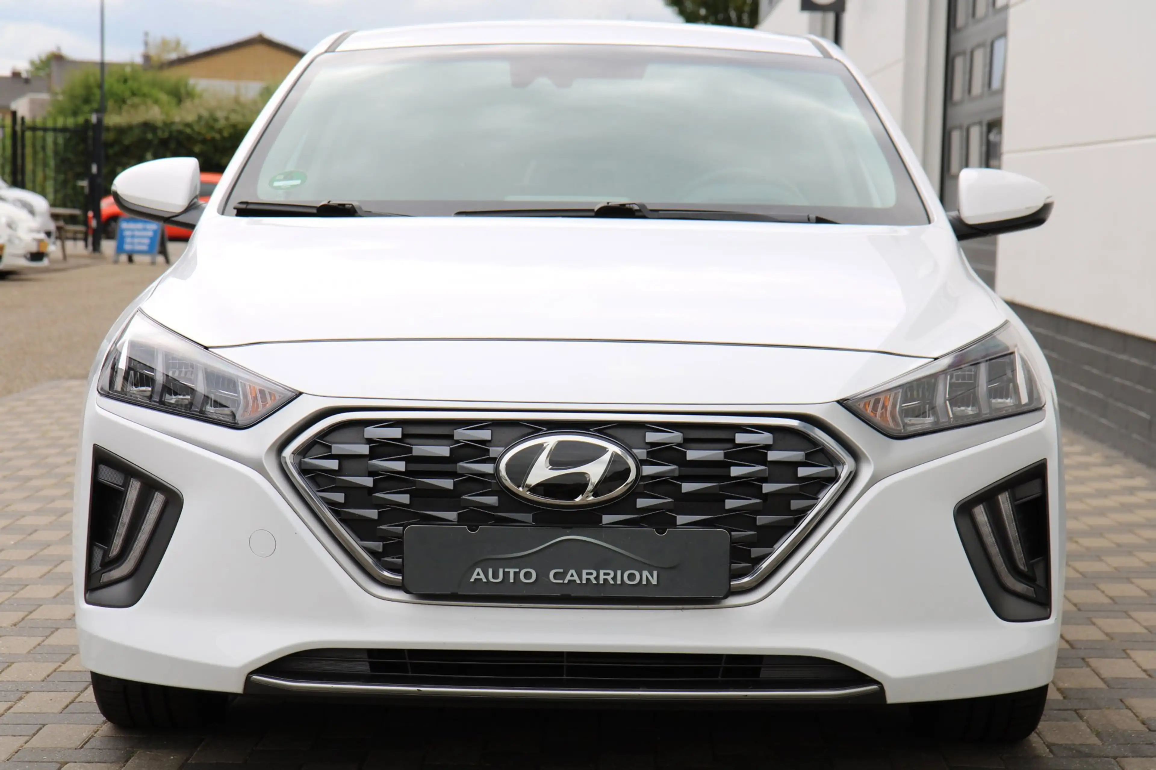 Hyundai IONIQ 1.6 GDi PHEV Carplay Camera Dealer Ond. !! — photo 40