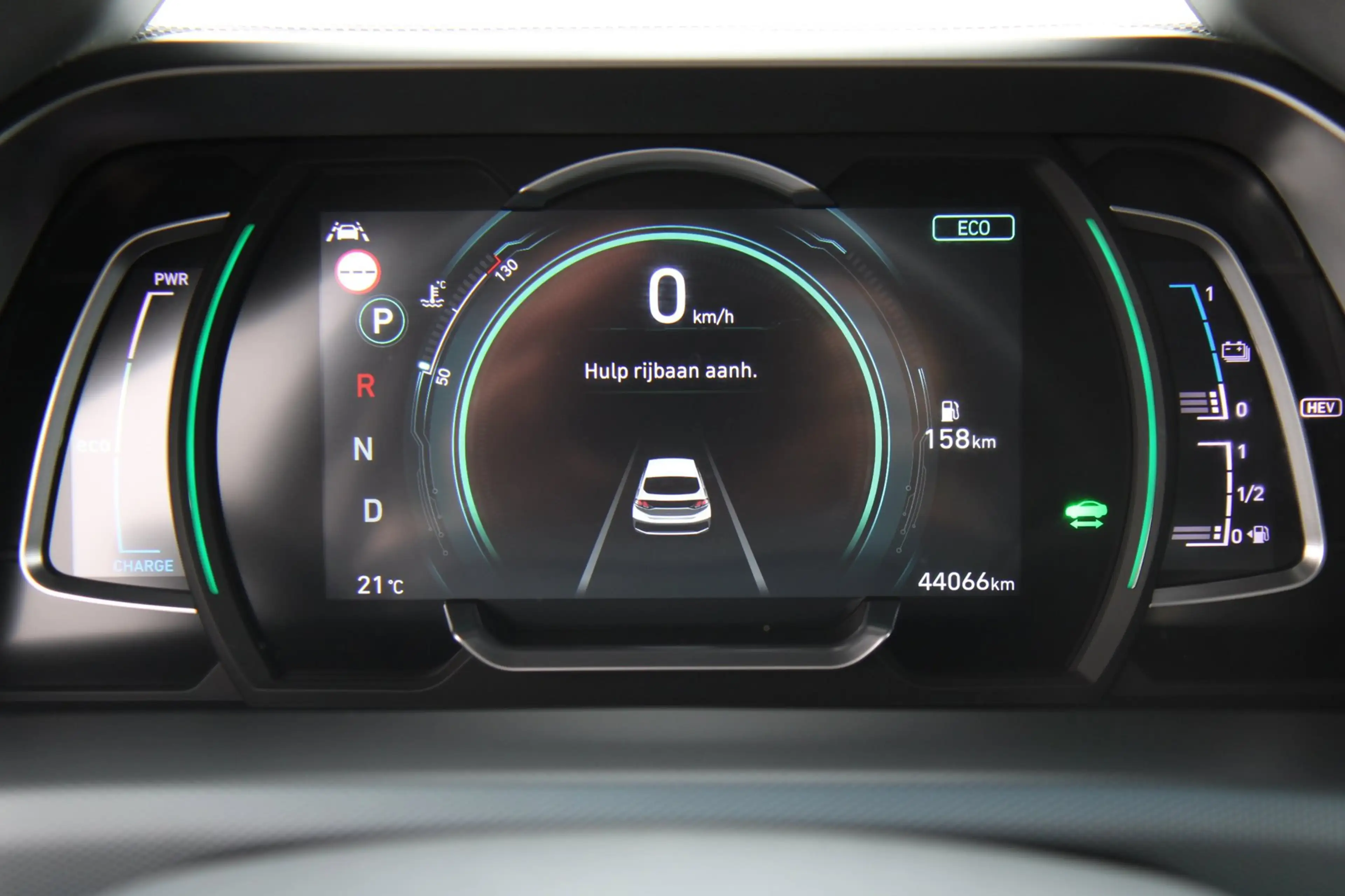 Hyundai IONIQ 1.6 GDi PHEV Carplay Camera Dealer Ond. !! — photo 10