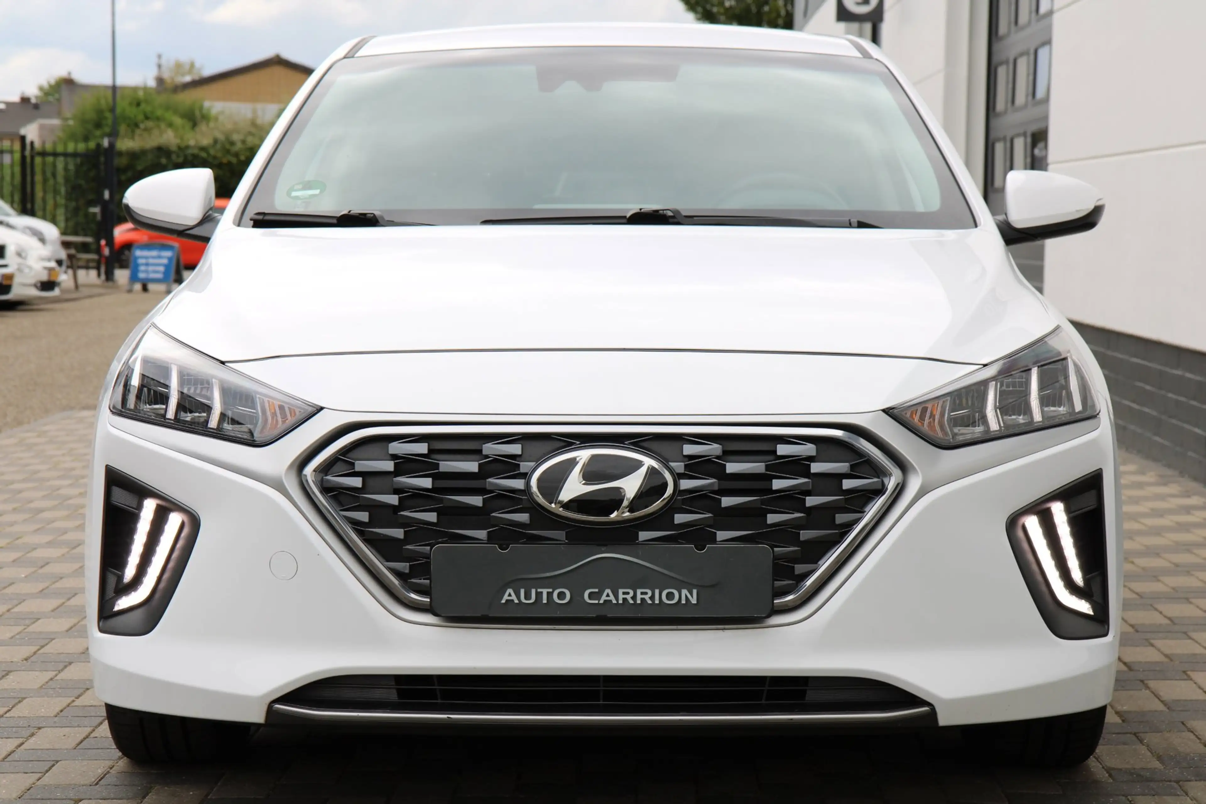 Hyundai IONIQ 1.6 GDi PHEV Carplay Camera Dealer Ond. !! — photo 41
