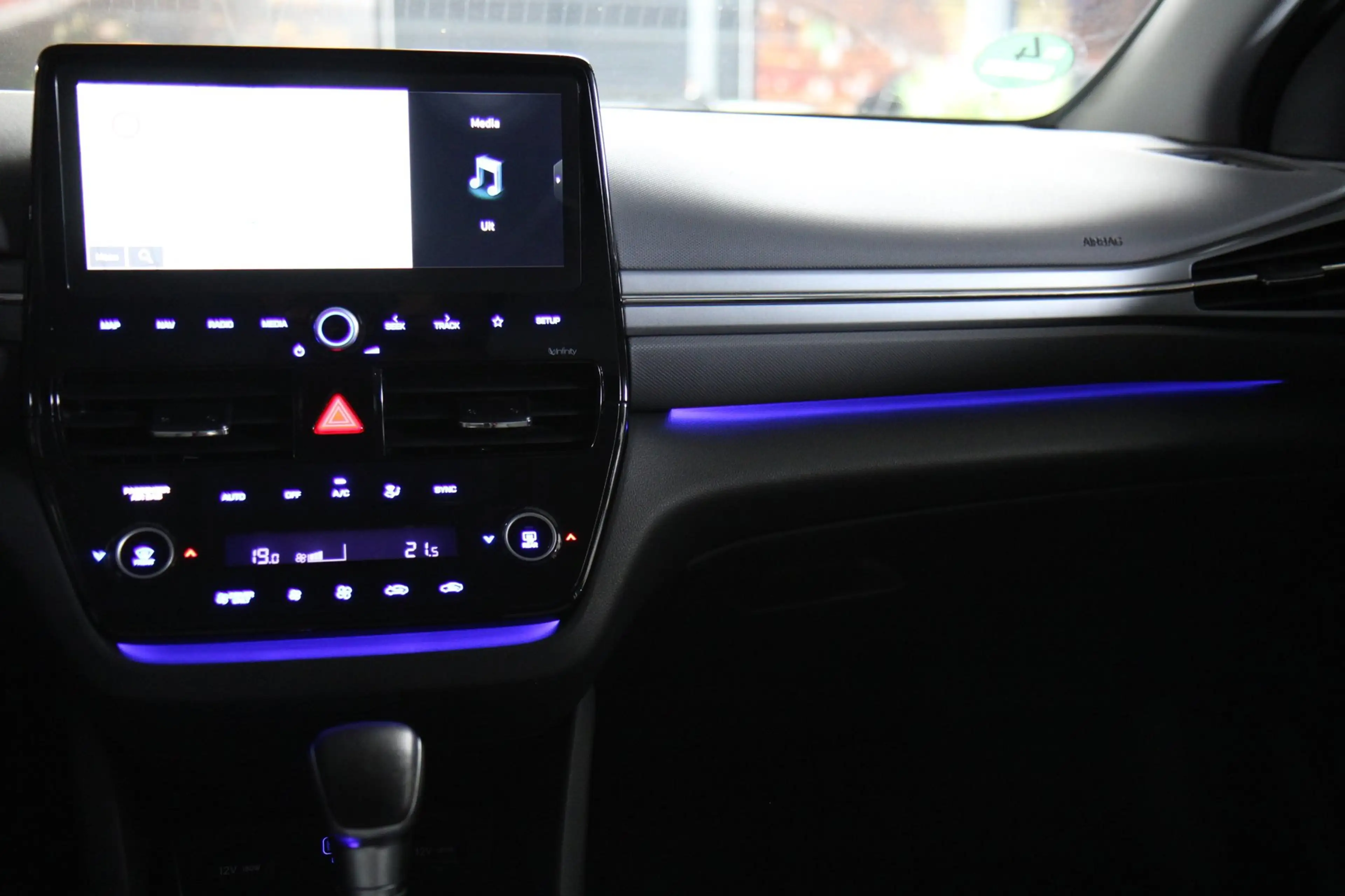 Hyundai IONIQ 1.6 GDi PHEV Carplay Camera Dealer Ond. !! — photo 39