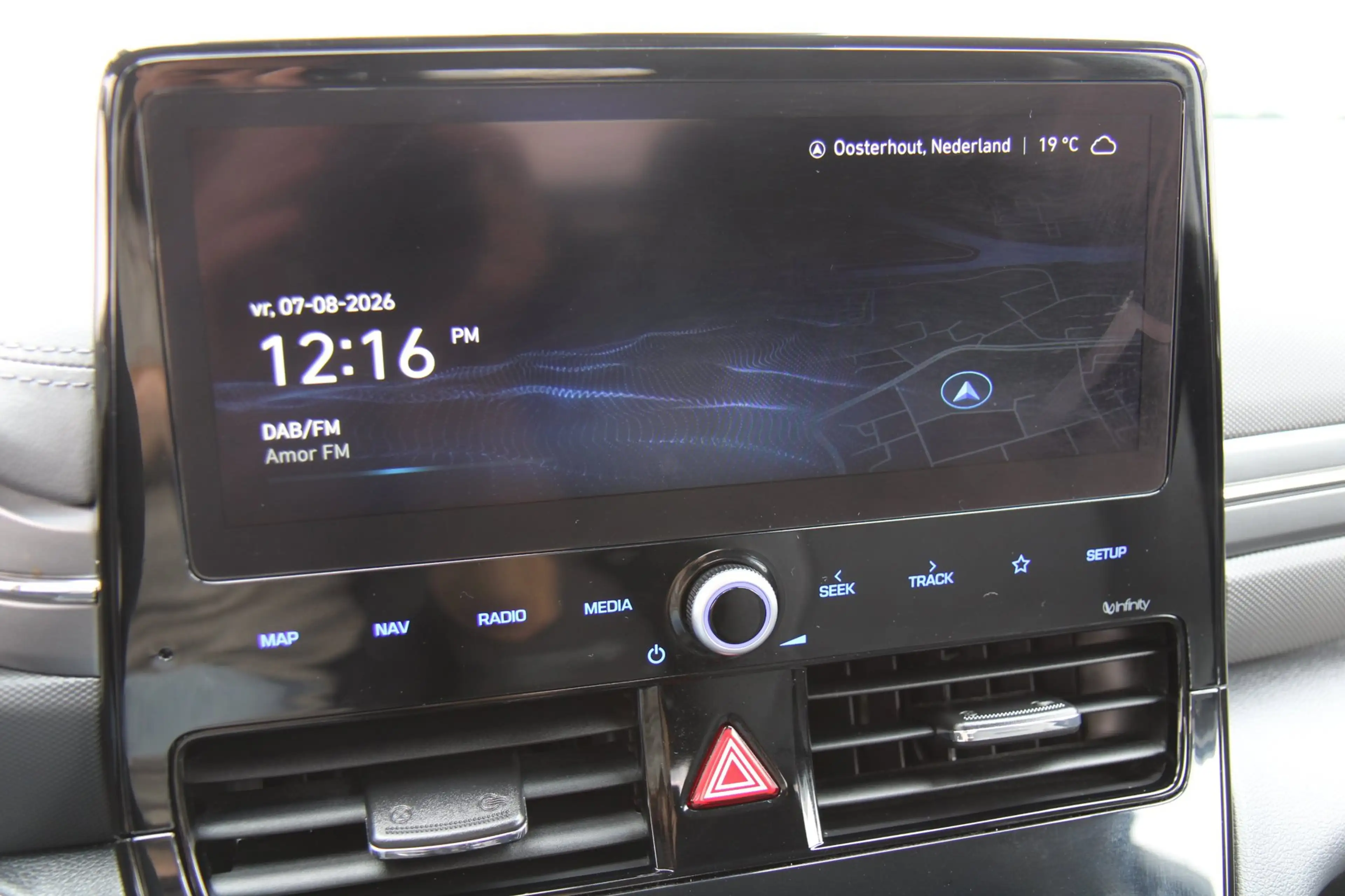 Hyundai IONIQ 1.6 GDi PHEV Carplay Camera Dealer Ond. !! — photo 23