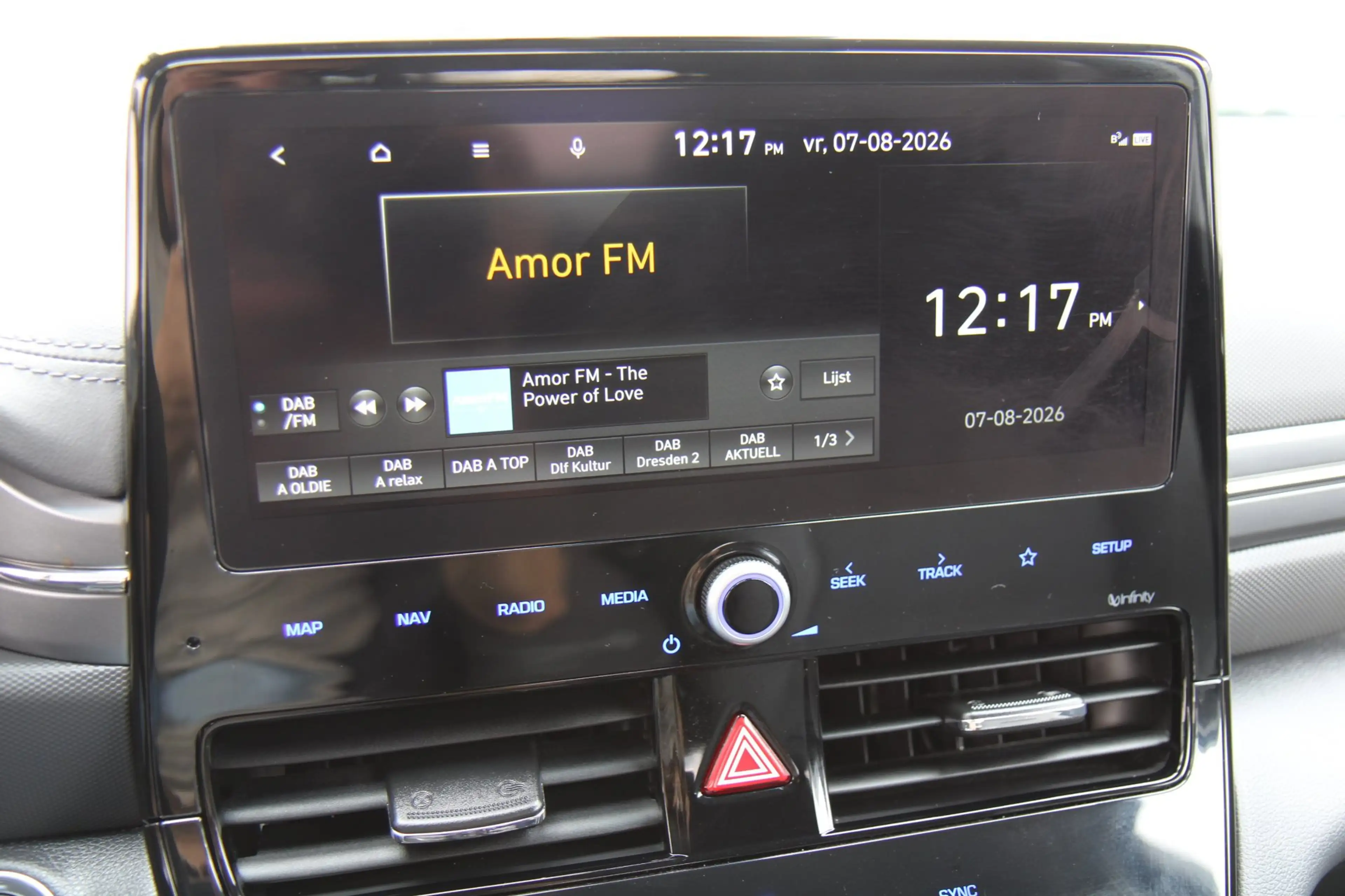 Hyundai IONIQ 1.6 GDi PHEV Carplay Camera Dealer Ond. !! — photo 29