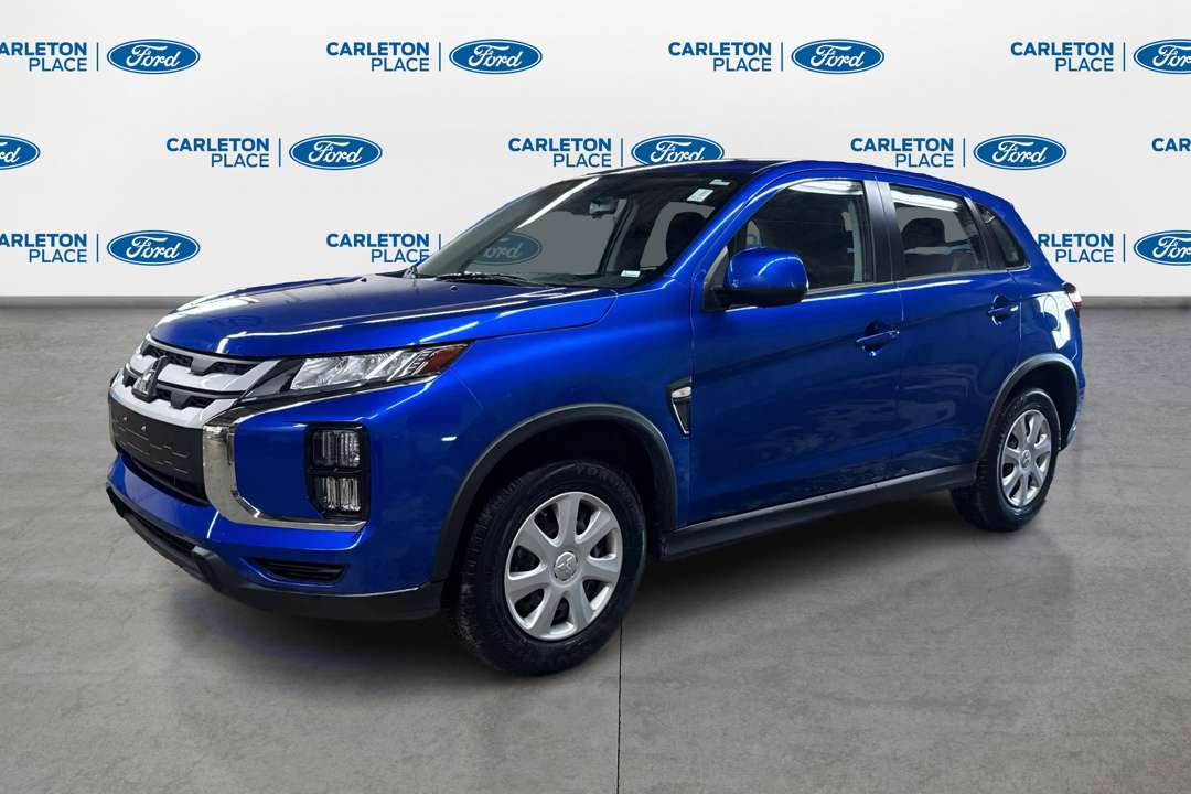 2026 Mitsubishi RVR ES  | CarPlay BackUp Cam 8 Screen Heated Seats — снимка 2