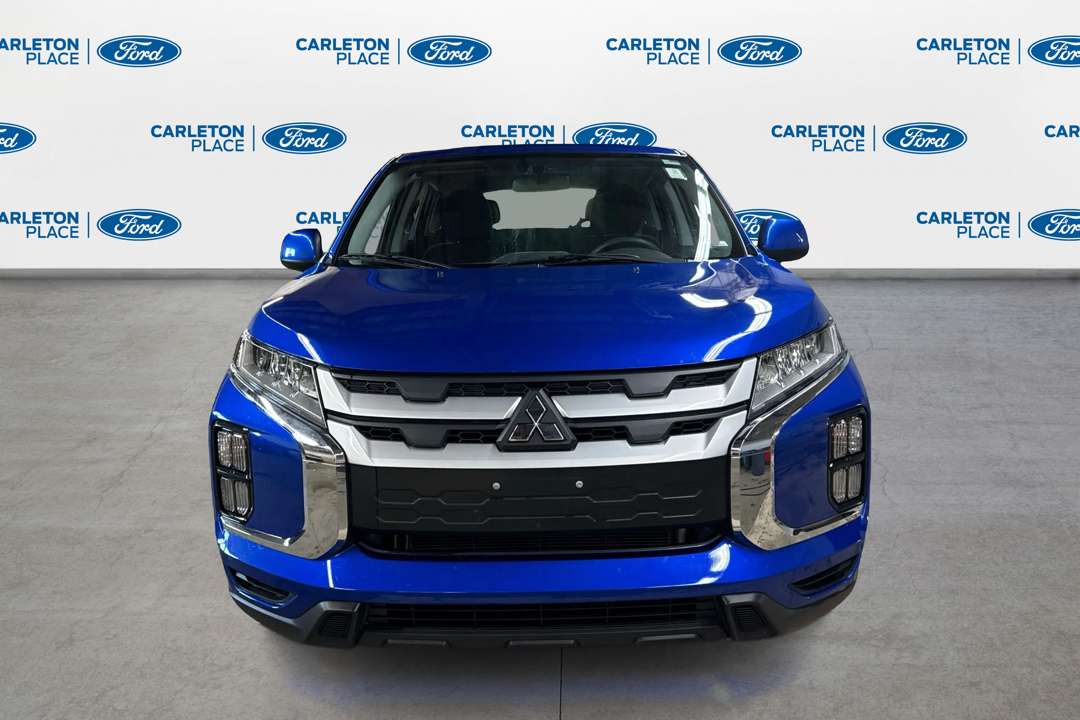 2026 Mitsubishi RVR ES  | CarPlay BackUp Cam 8 Screen Heated Seats — снимка 3