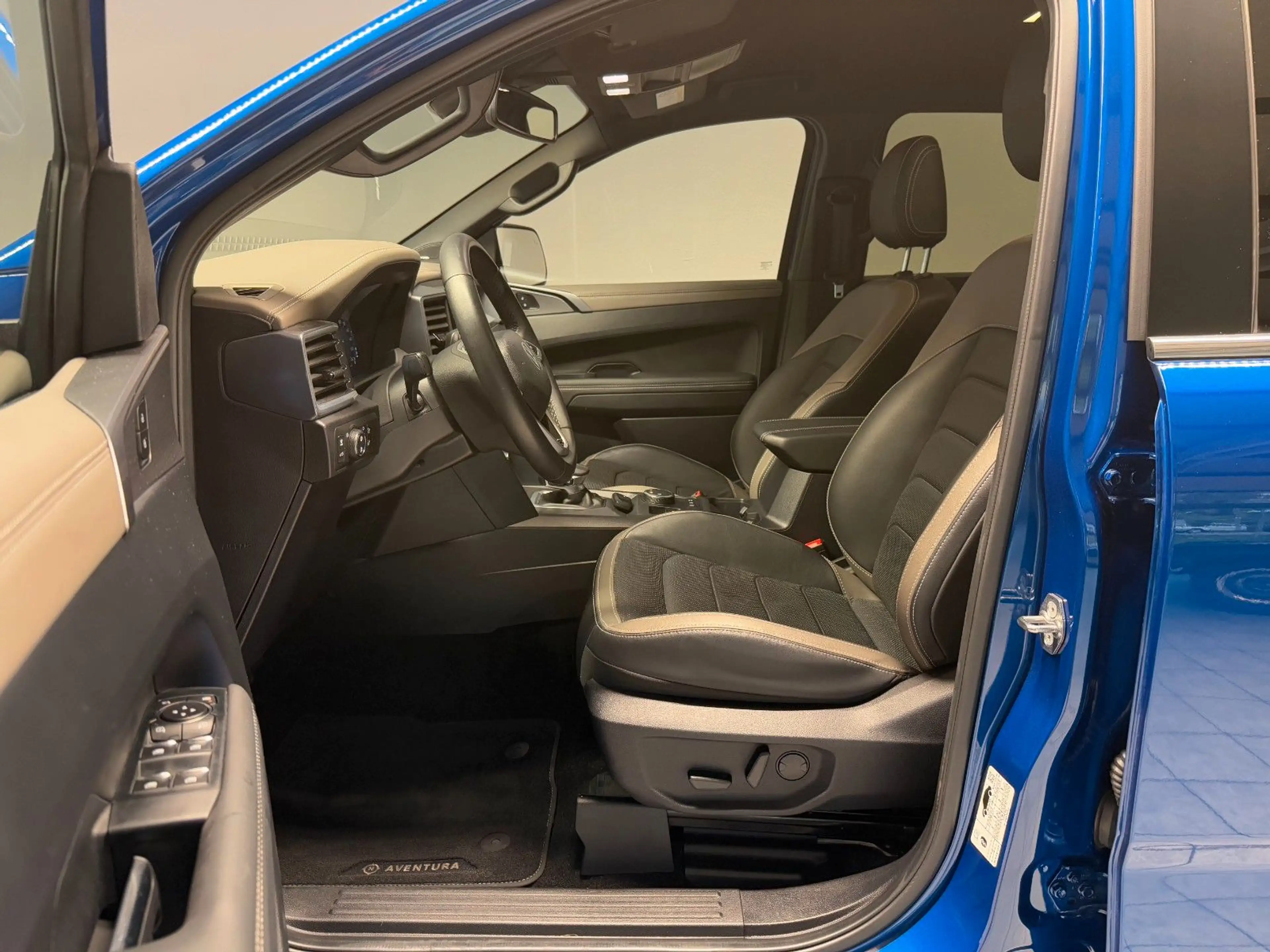 Volkswagen Amarok 3.0 TDI 177 kW Aventura Doppelkabine 4Mot — photo 7