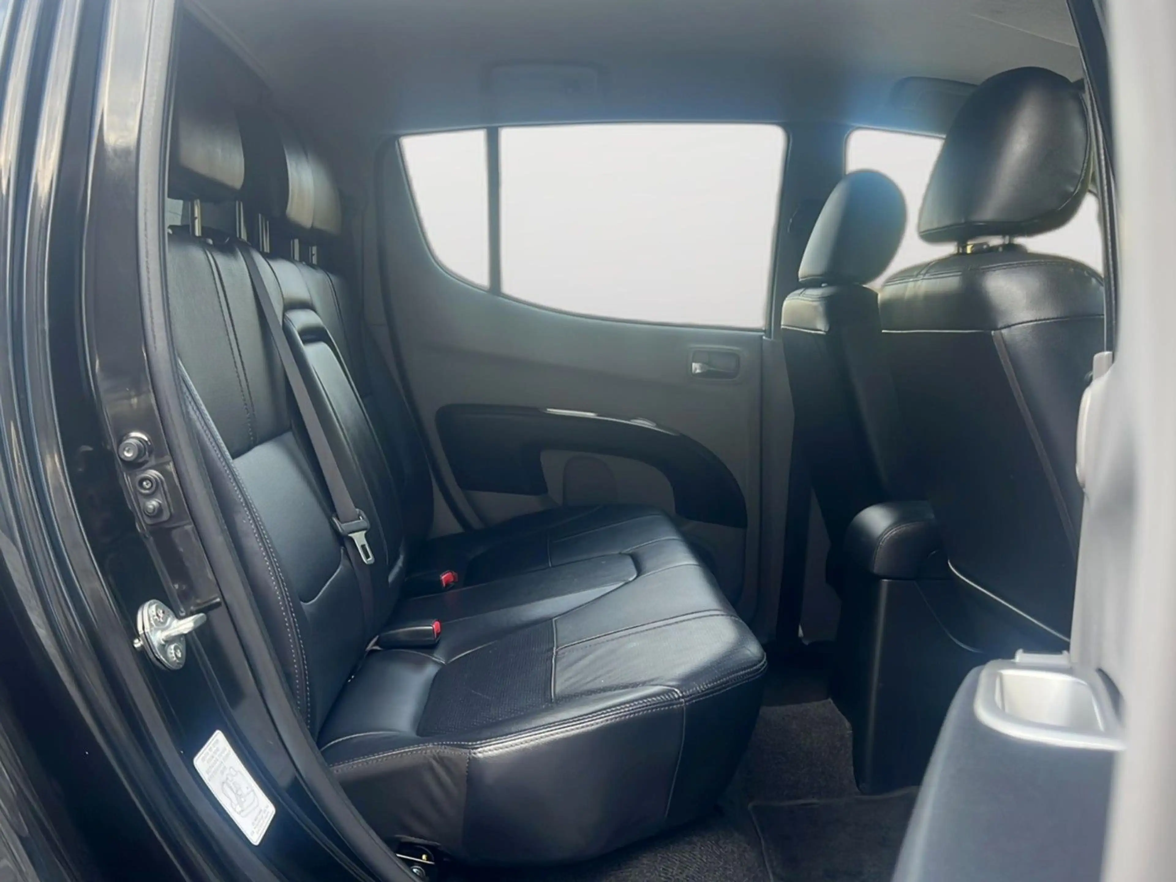Mitsubishi L200 Edition 20 DoKa*1HAND*HARDTOP*AHK*SHZ* — photo 13