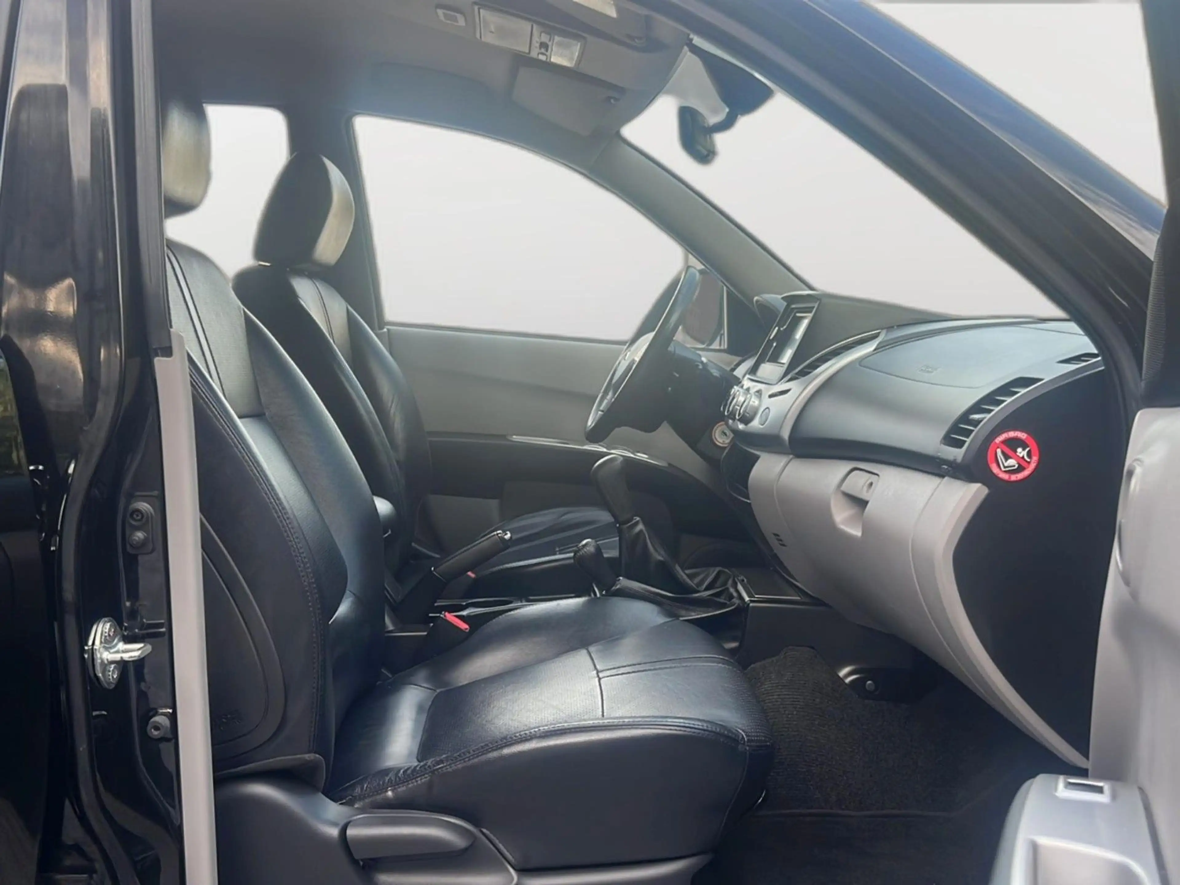 Mitsubishi L200 Edition 20 DoKa*1HAND*HARDTOP*AHK*SHZ* — photo 12