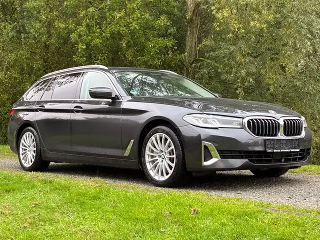 Bmw 530 e Touring Luxury Line Tüv=12/27! Pano! Voll!