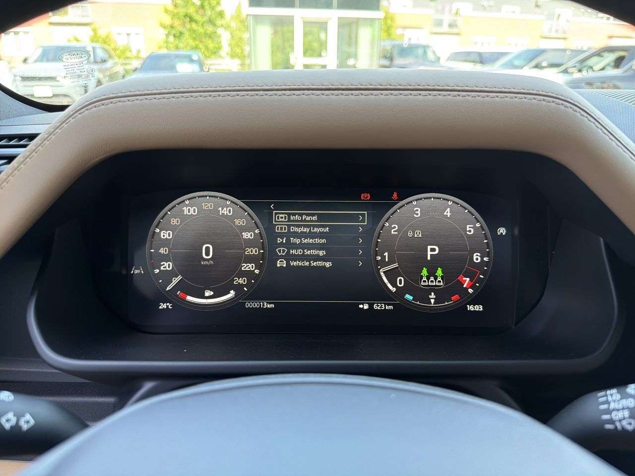 2026 Land Rover Defender 130 P300 S thumb 12
