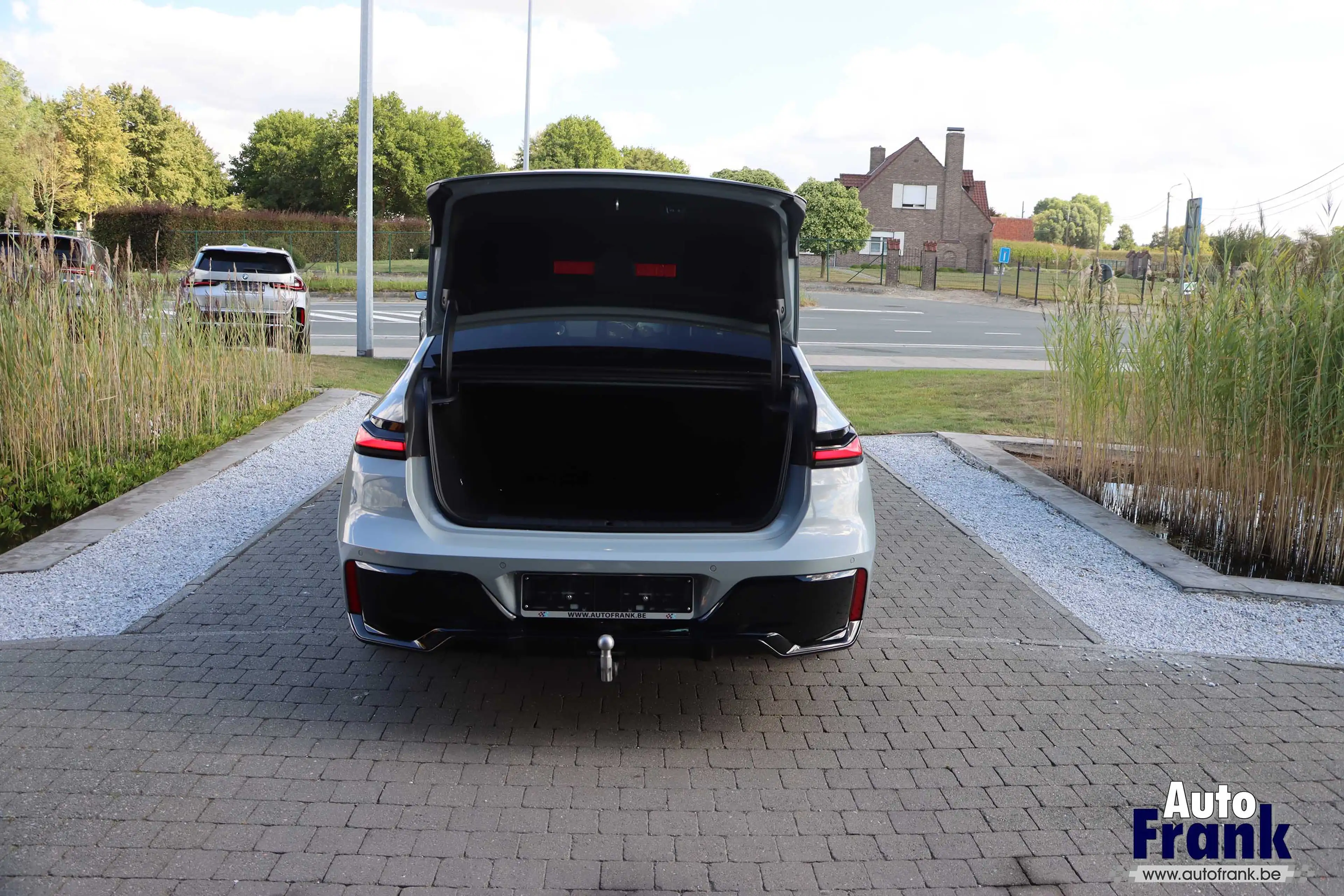 BMW i7 60 / 4X4 / M-SPORT-PRO / DRIV & PARK PRO / TREKHK — photo 11