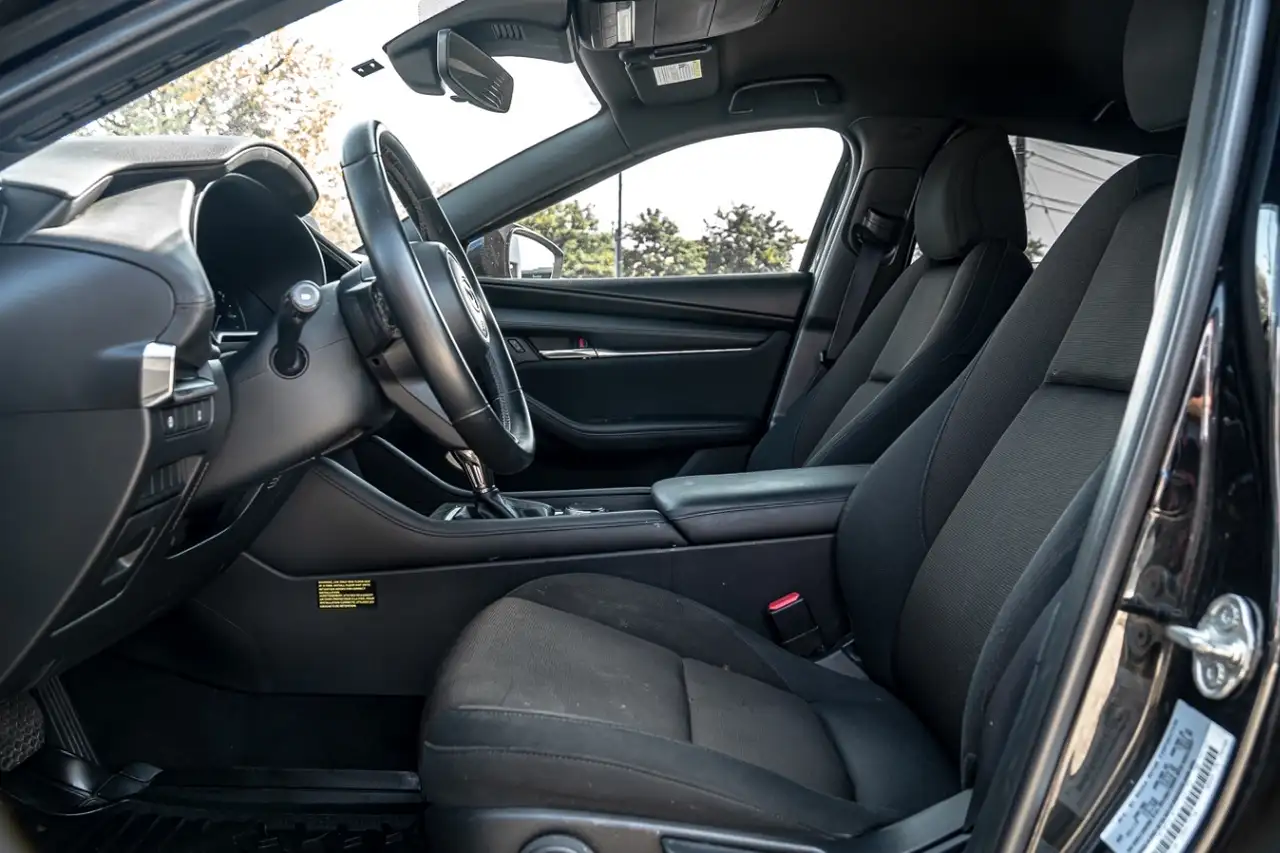 Mazda 3 снимка Mazda 3