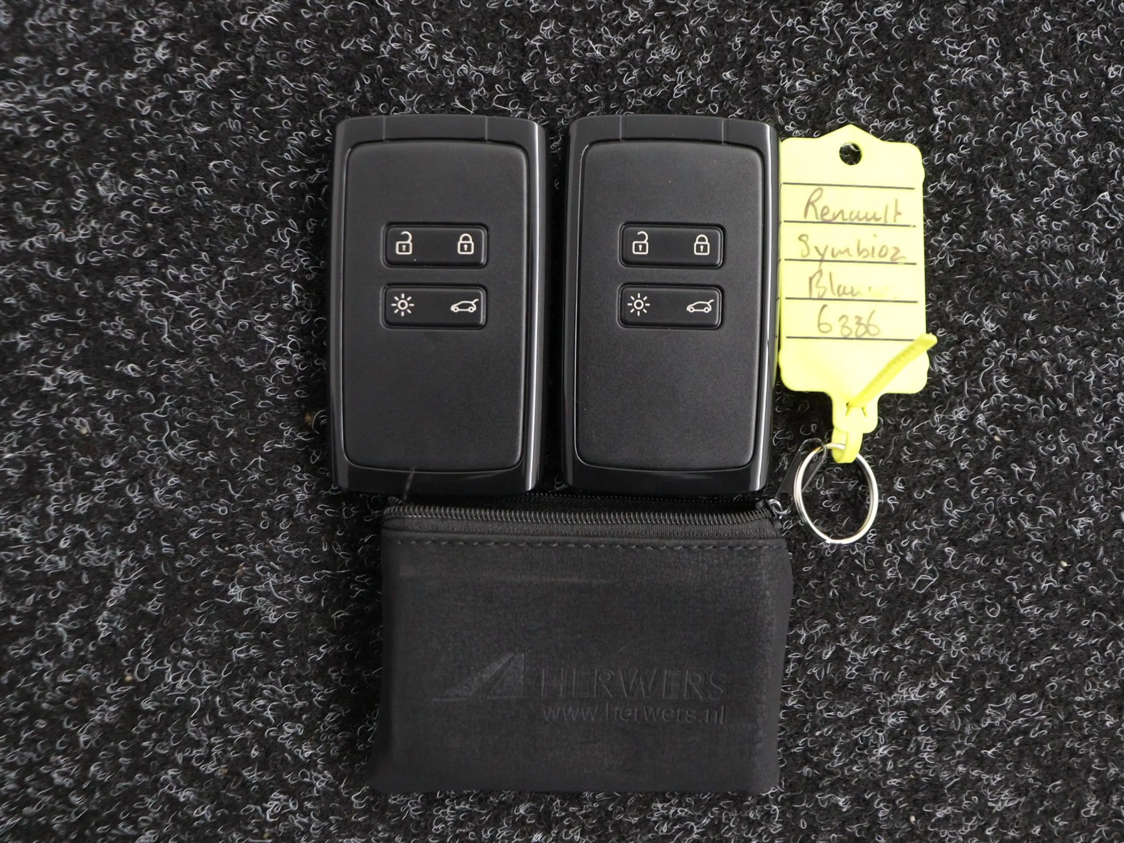 Renault Symbioz techno full hybrid E-Tech 160 | Achteruitrijcamera — photo 9