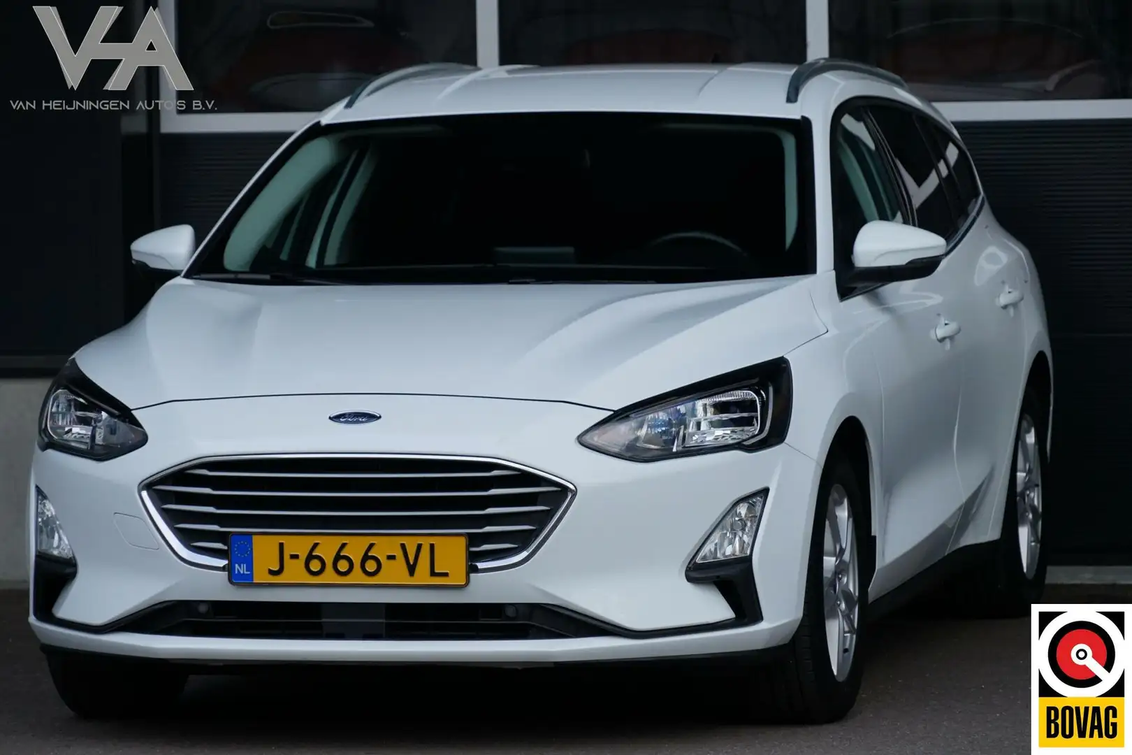 Ford Focus Wagon 1.0 EcoBoost Hybrid Trend Edition Business Wit - 1