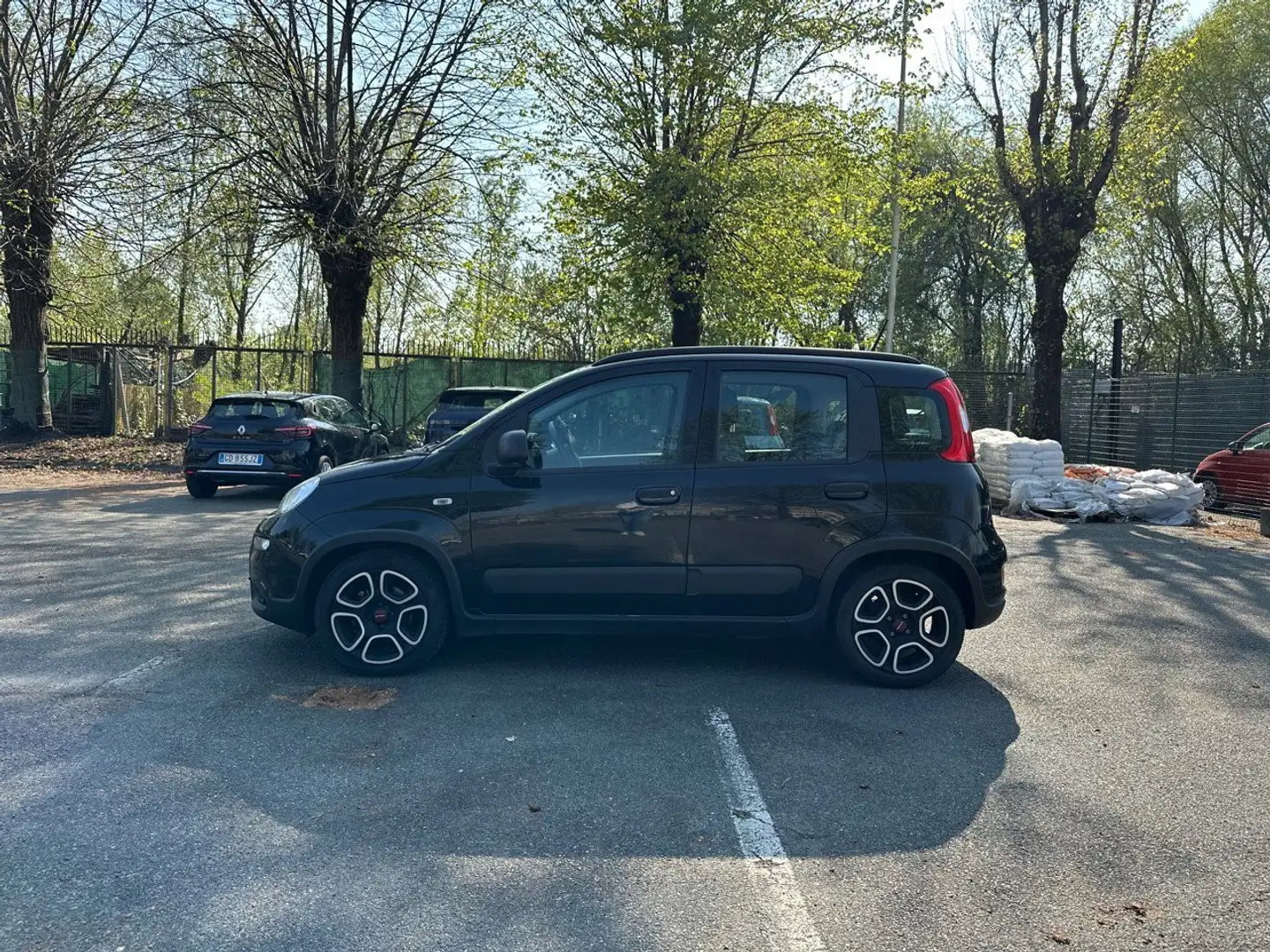 Fiat Panda 1.0 FireFly 70cv S&S Hybrid City Life Nero - 2