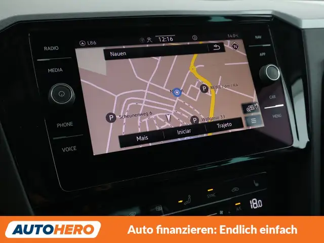 Volkswagen Passat view 24