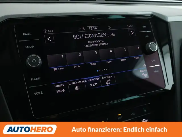 Volkswagen Passat view 22