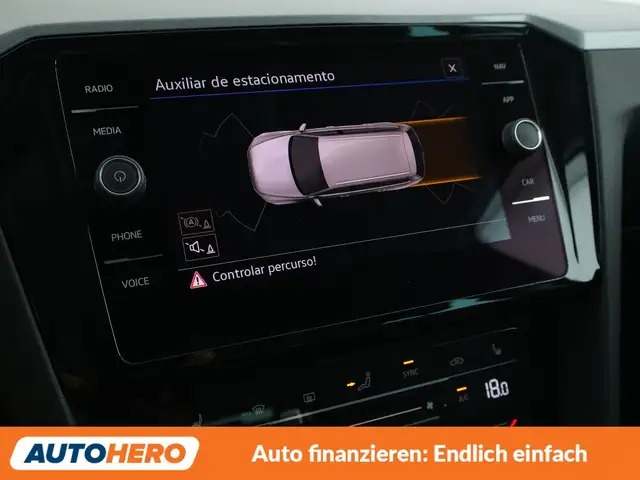 Volkswagen Passat view 25