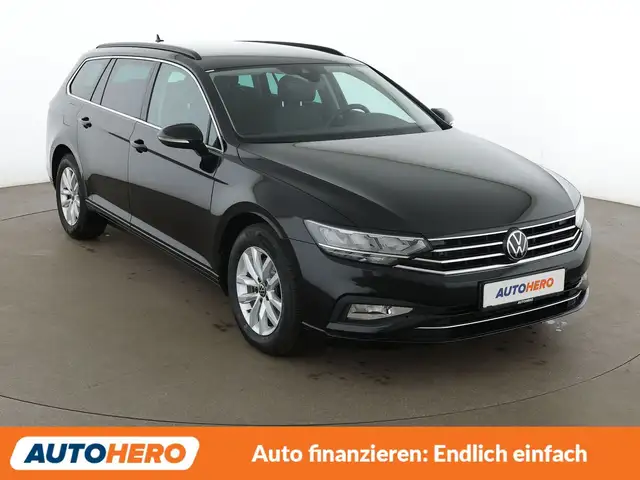 Volkswagen Passat view 8