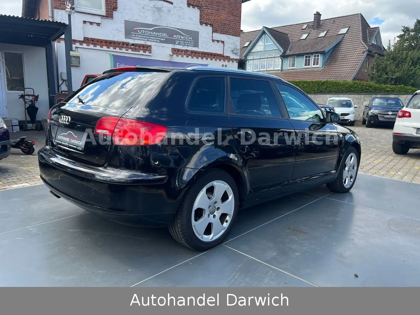 Audi A3 Sportback 2.0 TDI Ambition Schwarz - 2