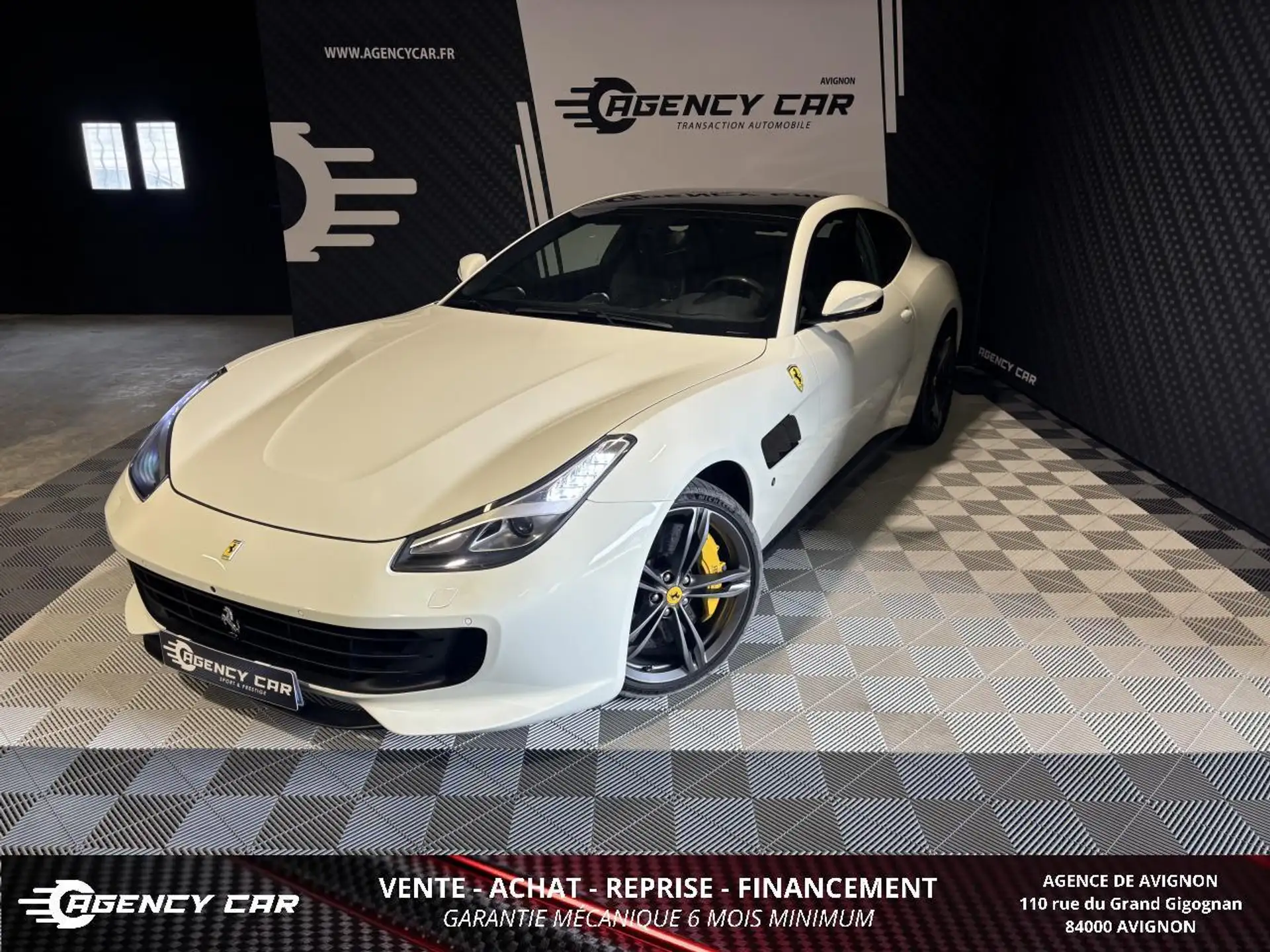 페라리 GTC4 루쏘 2018 흰색 사진 1