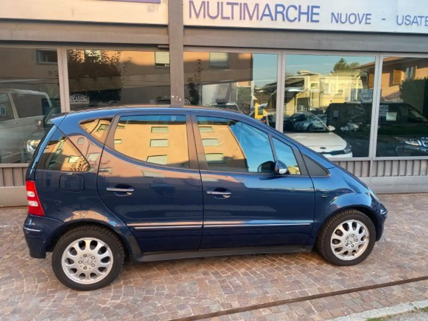 Mercedes-Benz A 160 Elegance Benzina Bleu - 1