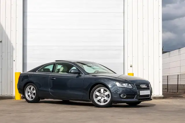 Audi A5 view 2