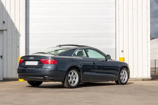 Audi A5 view 5