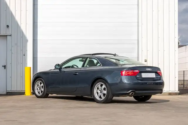Audi A5 view 4