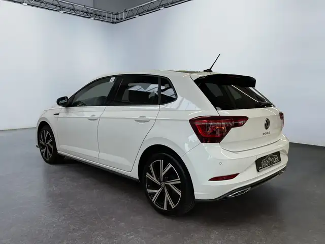 Volkswagen Polo view 4