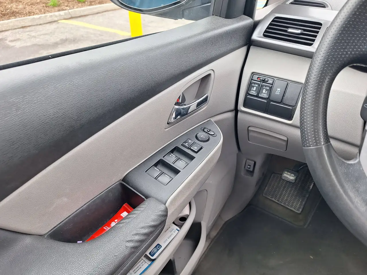 Honda Odyssey снимка Honda Odyssey