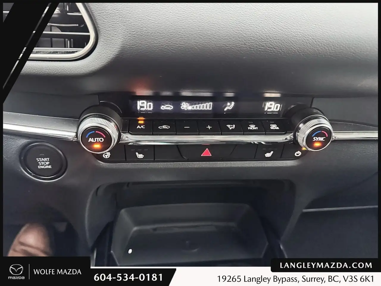 Mazda CX-30 снимка Mazda CX-30