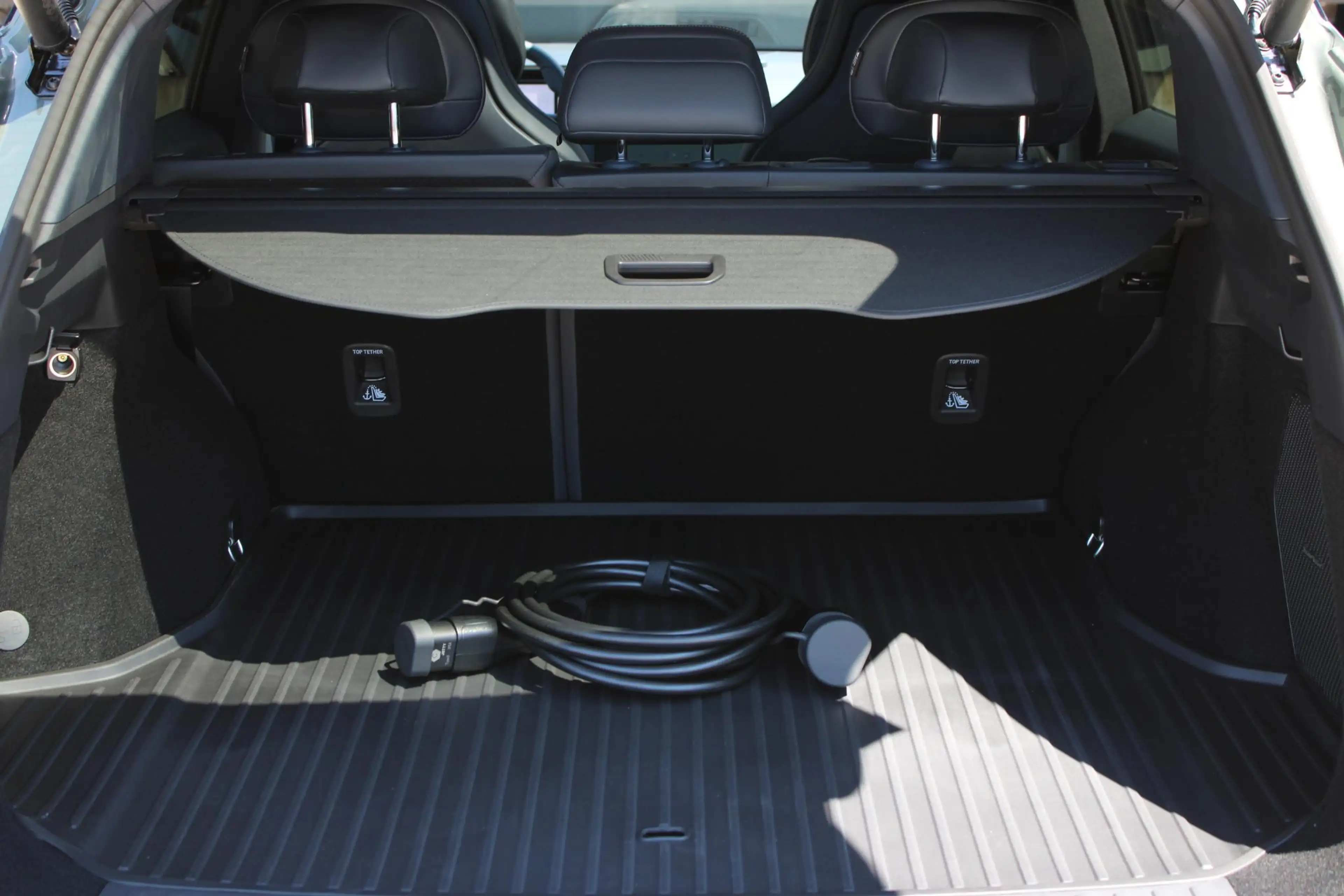 Lynk & Co 08 More | Vanaf 10-2026 beschikbaar | 200km Hybride | — photo 10