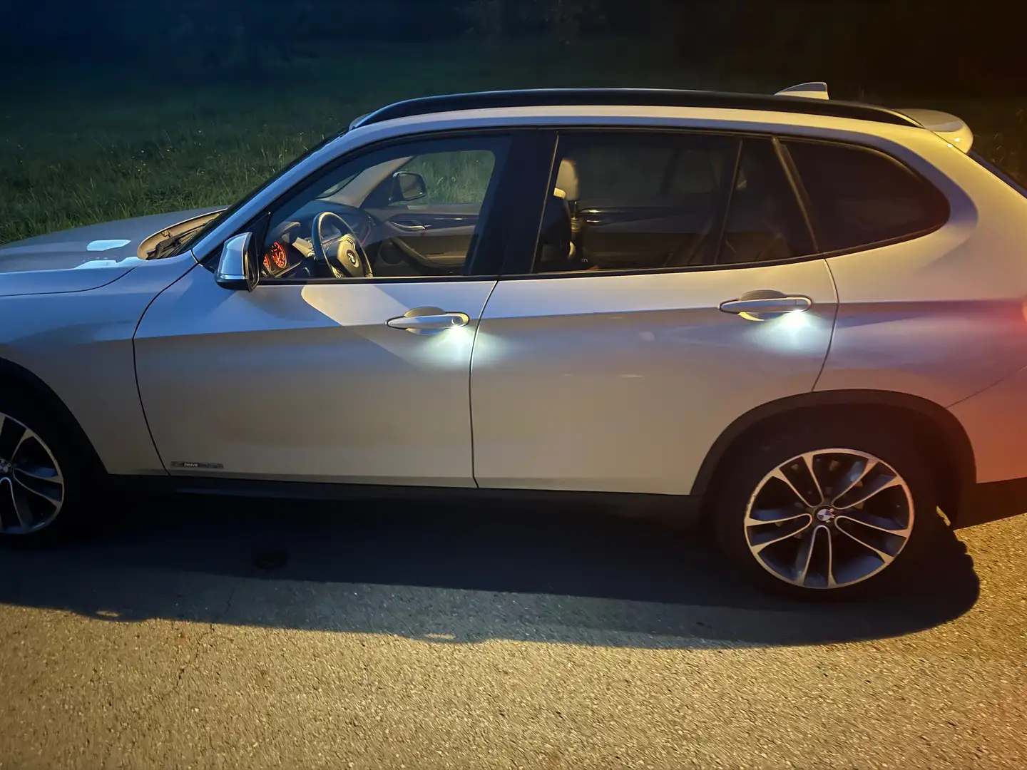 BMW X1 X1 xDrive20i Aut.Sport Line Argent - 2