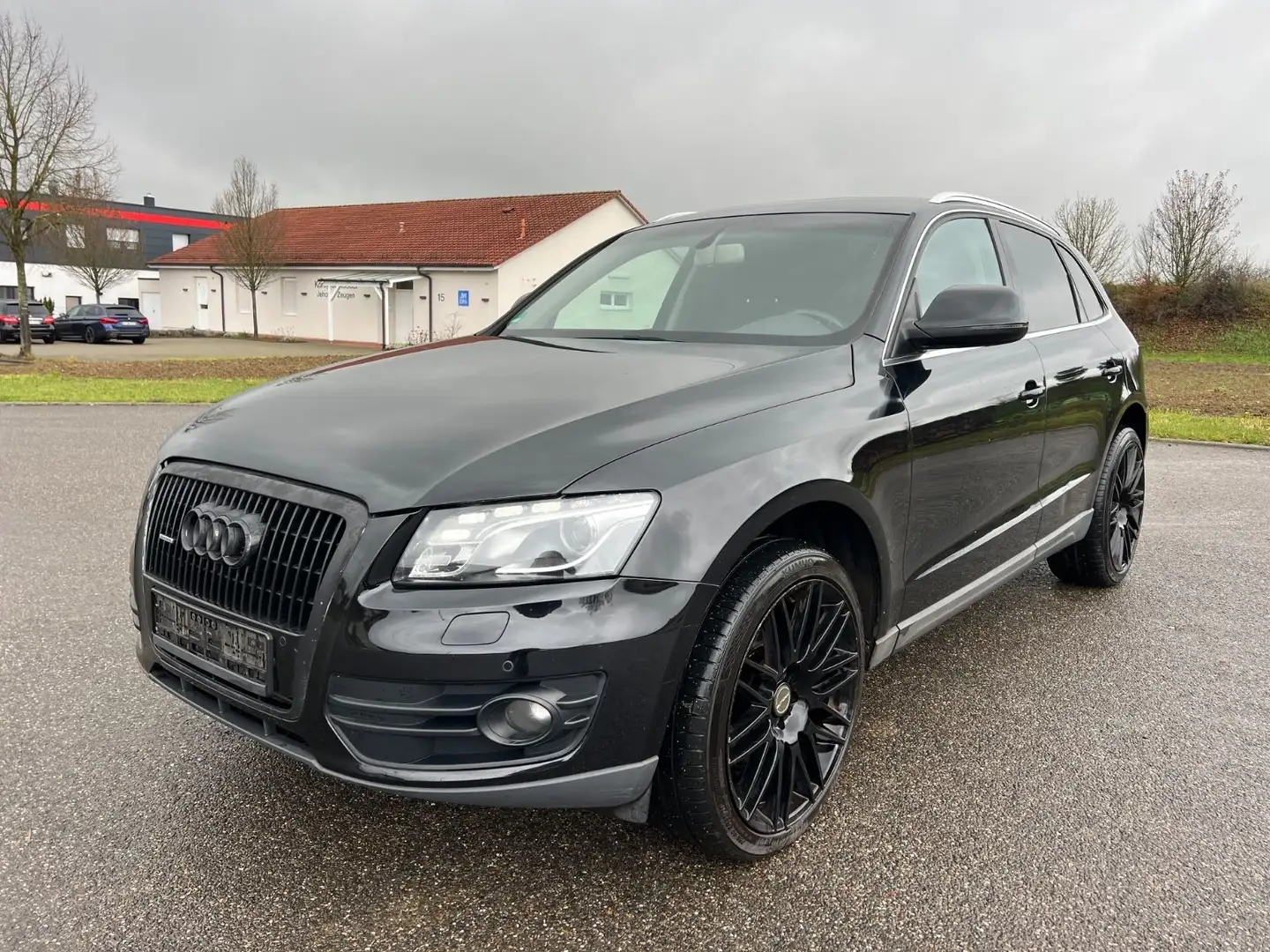 Audi Q5 3.0 TDI *quattro*AUTOMATIK*XENON-PLUS*AHK*21" Noir - 1