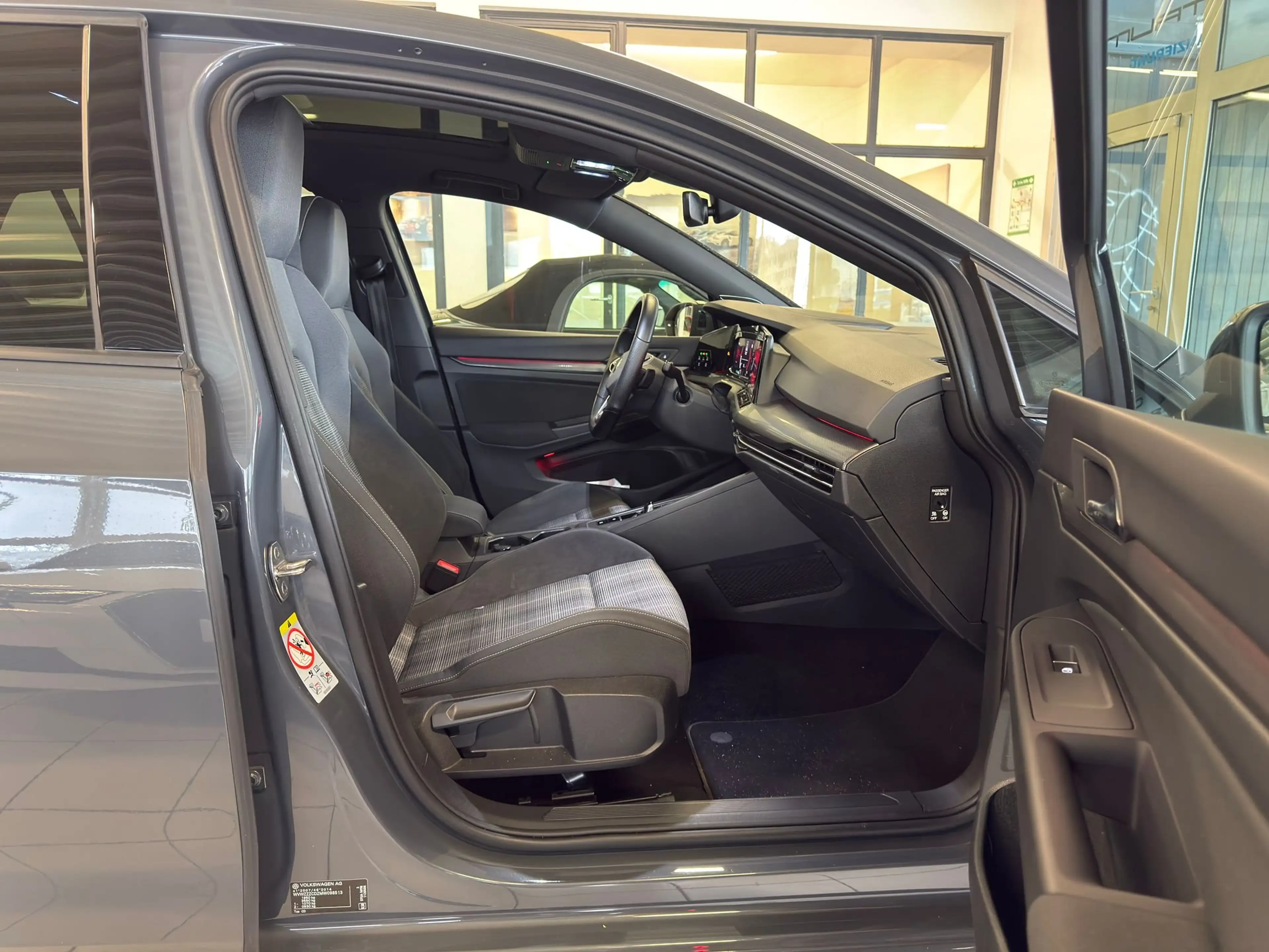 Volkswagen Golf GTD GTD/Pano/Navi/Harman Kardon — photo 10