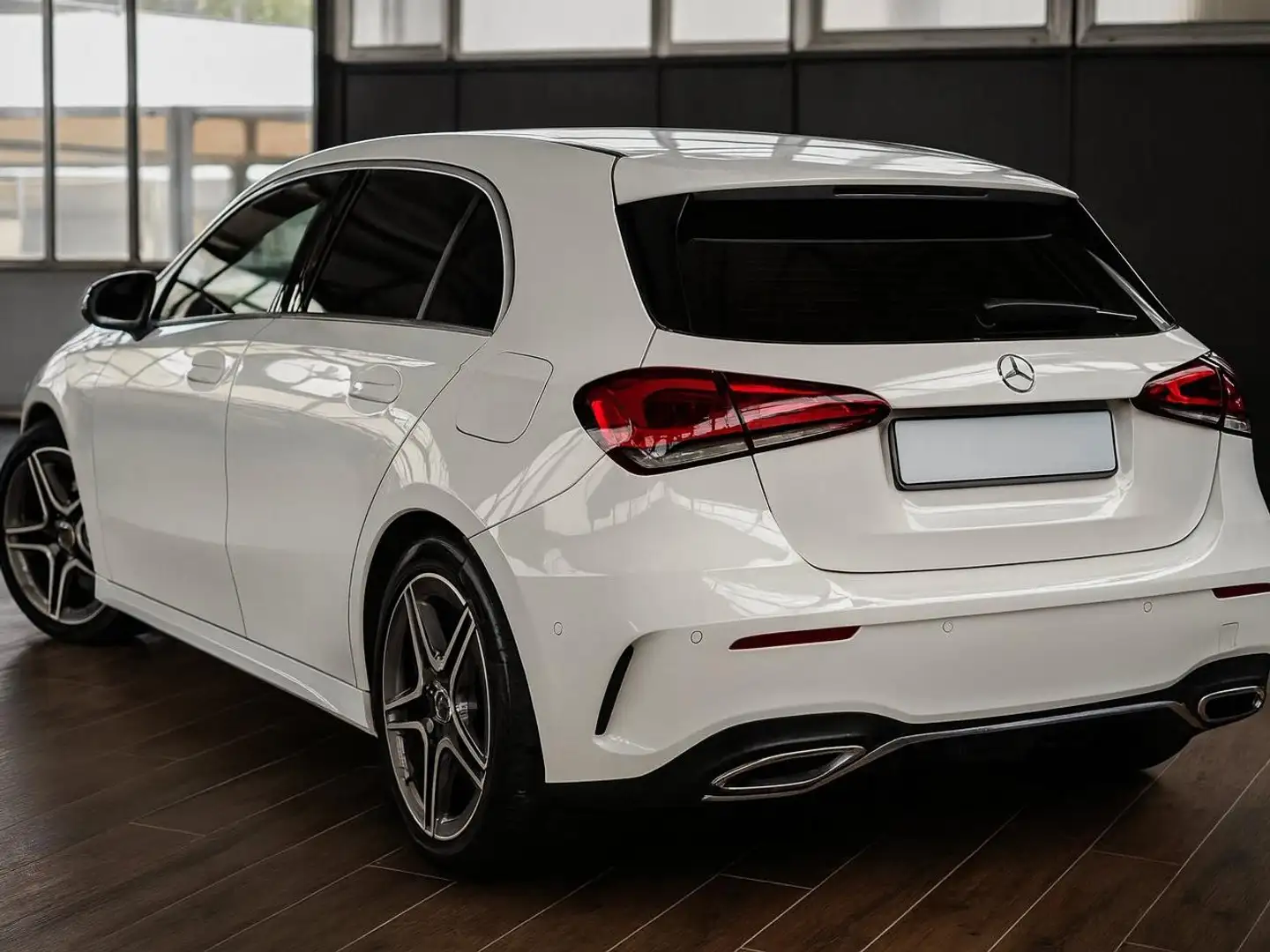 Mercedes-Benz A 180 Classe A - AMG W177 d Premium Night edition Bianco - 2