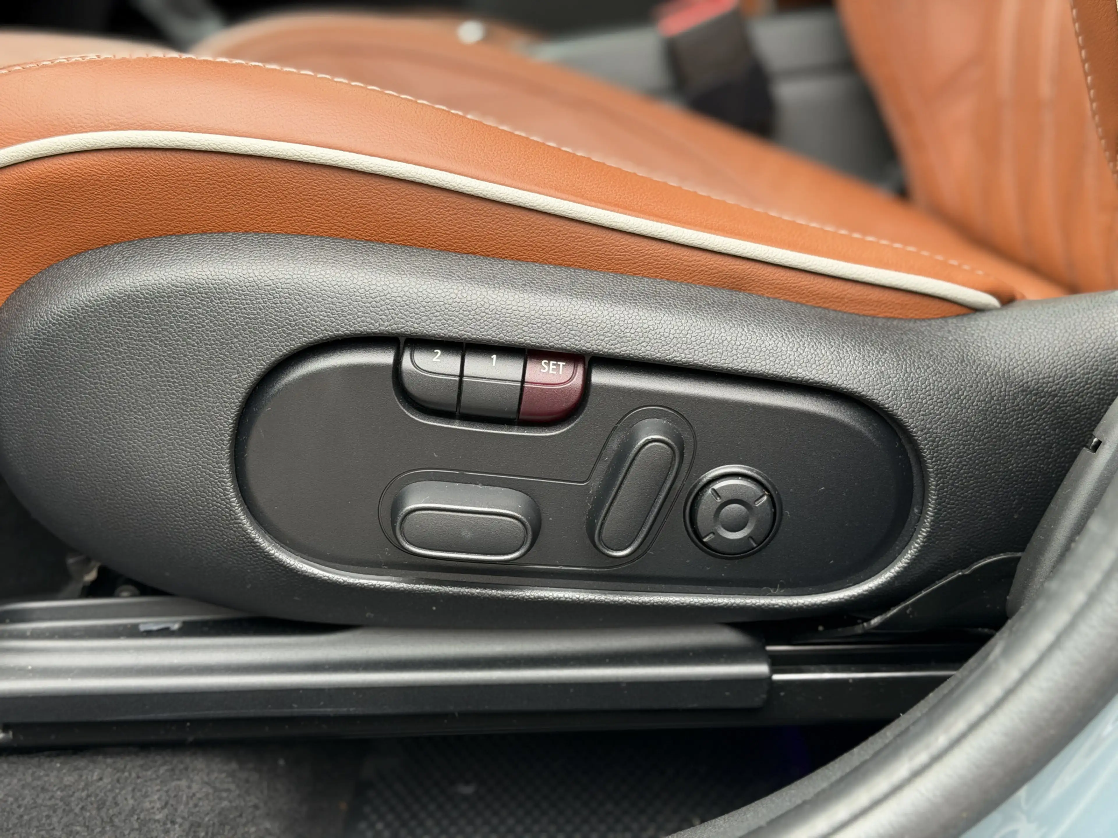 MINI Cooper SE Countryman 1.5 Hybrid ALL4 | JCW | Panorama | Chesterfield | — photo 8
