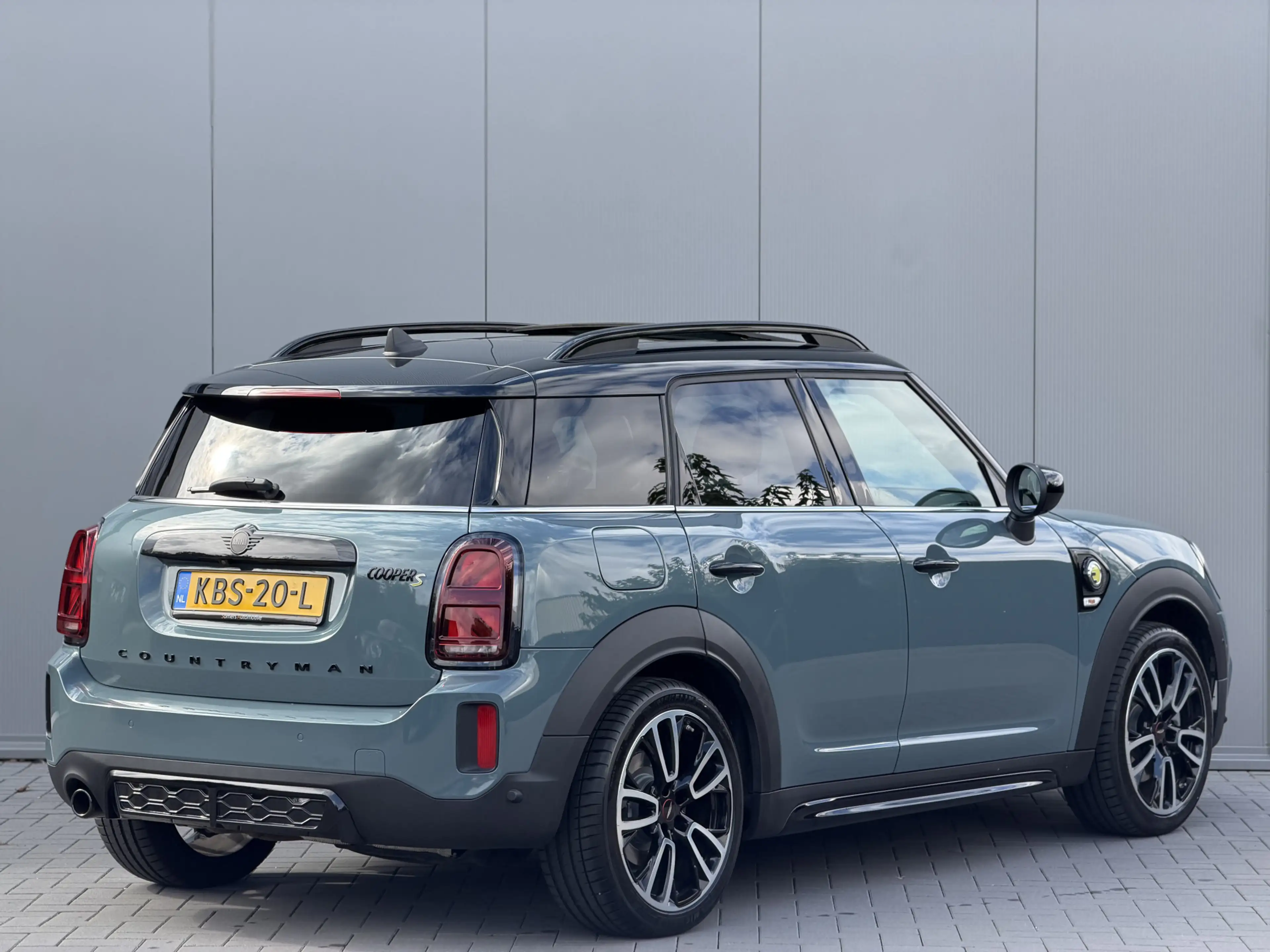 MINI Cooper SE Countryman 1.5 Hybrid ALL4 | JCW | Panorama | Chesterfield | — photo 2